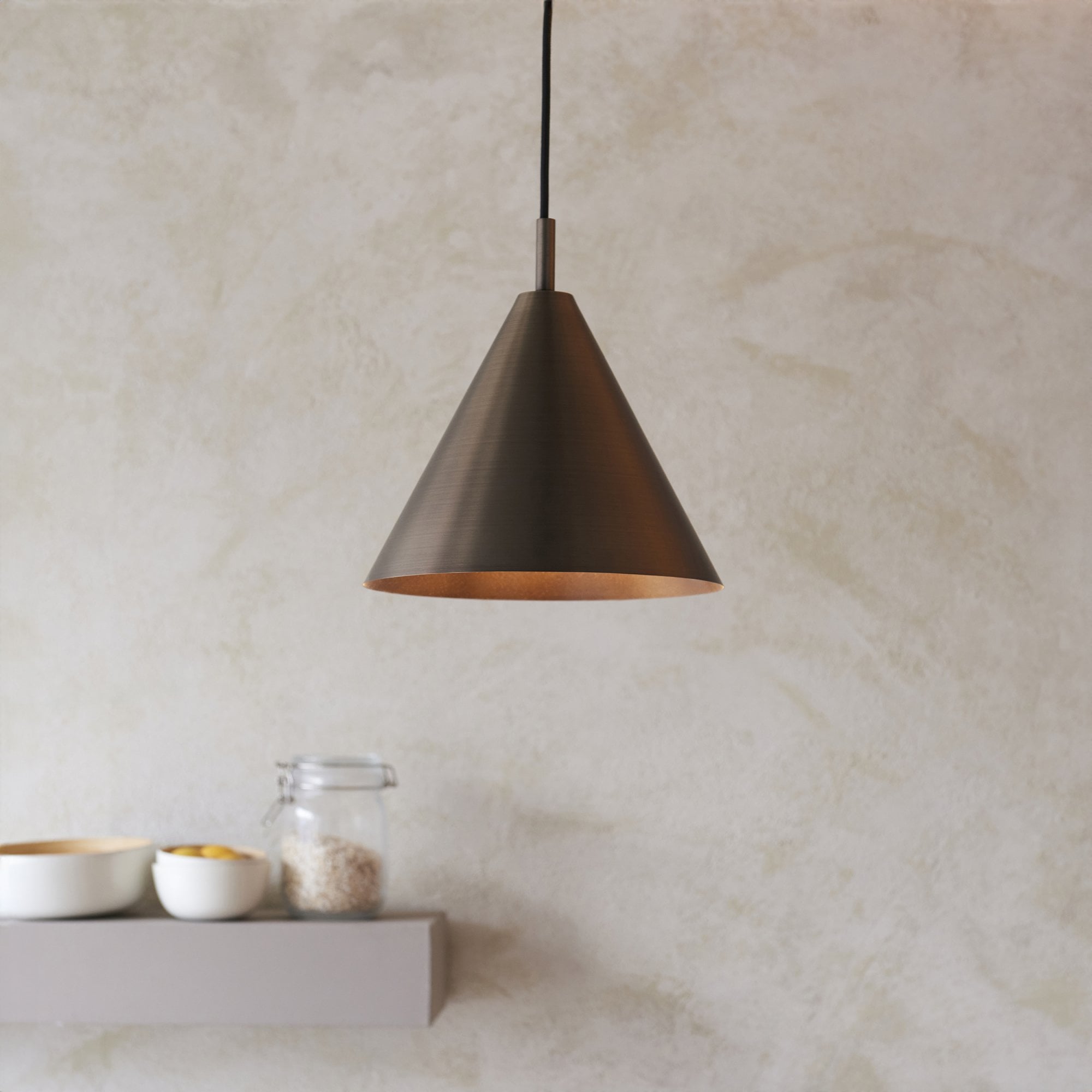 102892 Cape Pendant Antique Bronze