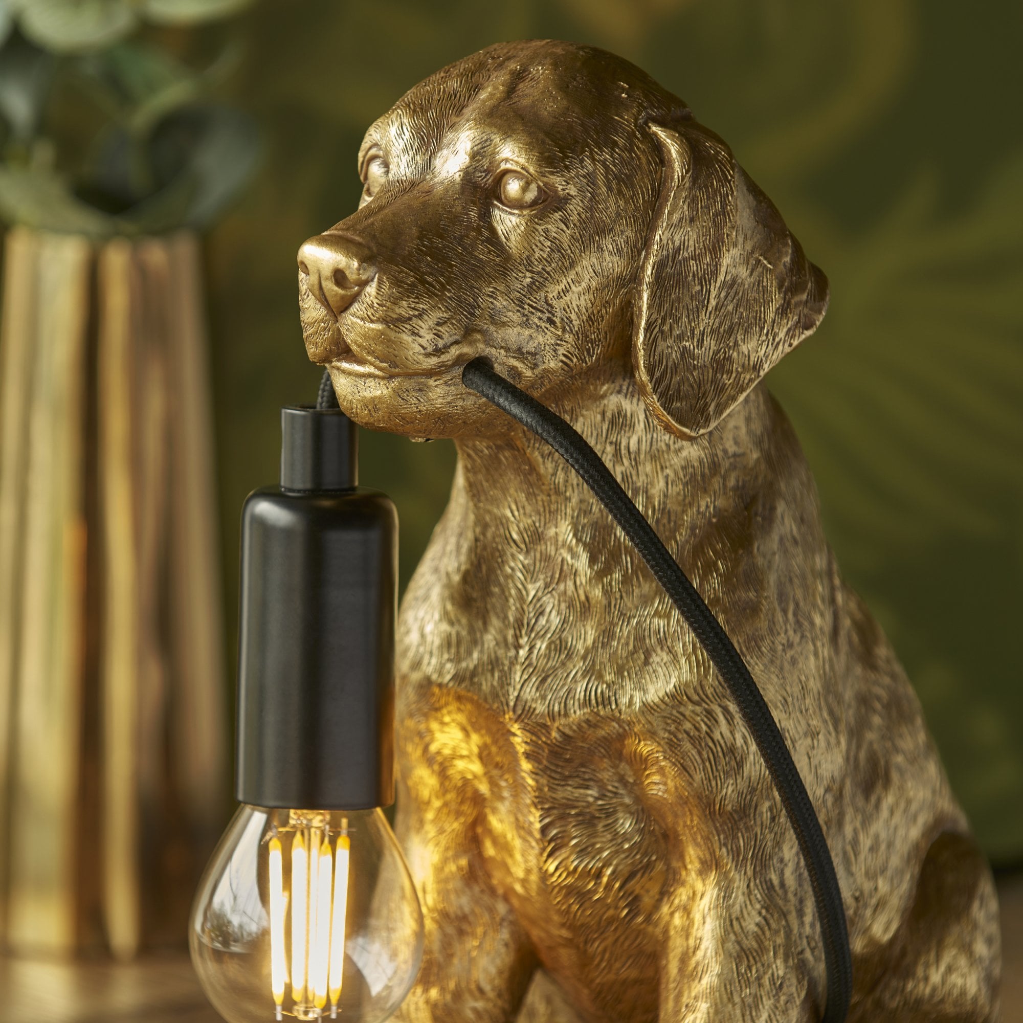 107364 Labrador Puppy Table Lamp Gold & Black