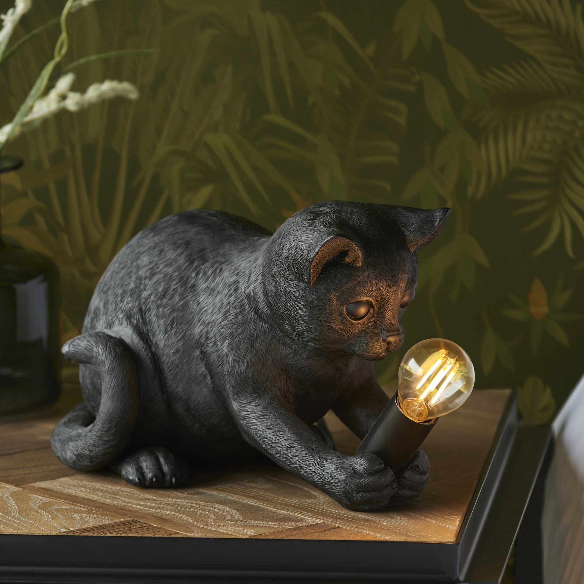 107390 Kitten Table Lamp Black