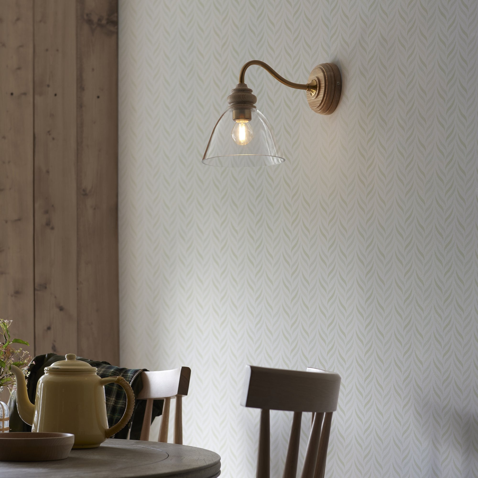 113371 Cotswold Wall Light Ash, Aged Brass & Clear Glass