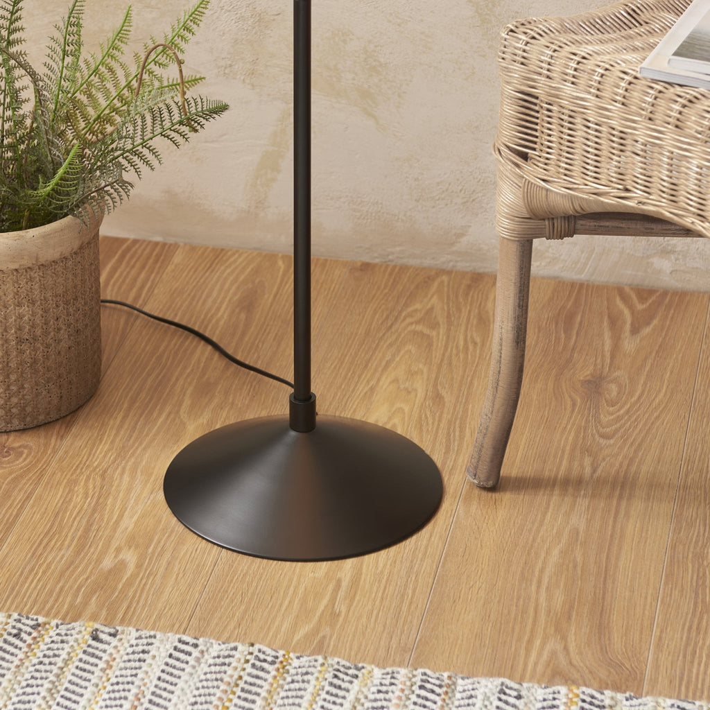 114223 Wriggle Floor Lamp Black & Natural Shade