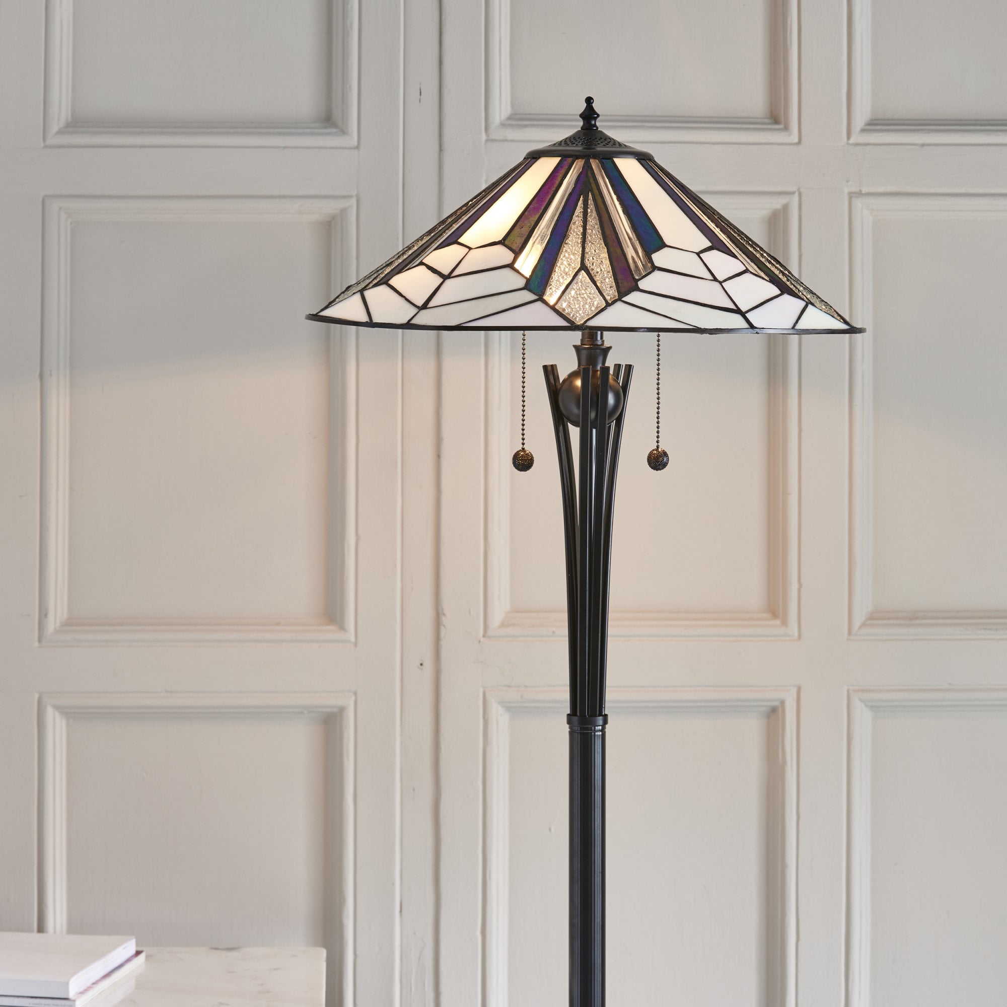 63934 Astoria Tiffany Floor Lamp