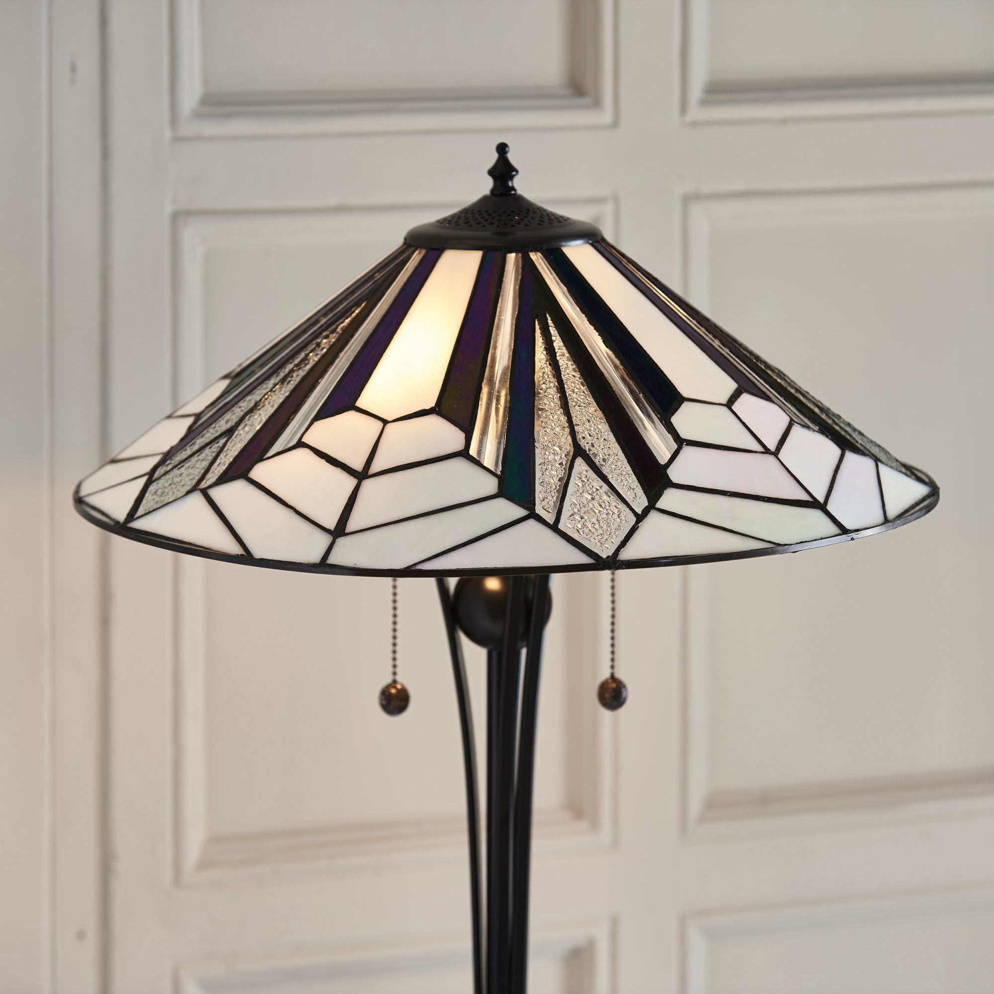 63934 Astoria Tiffany Floor Lamp