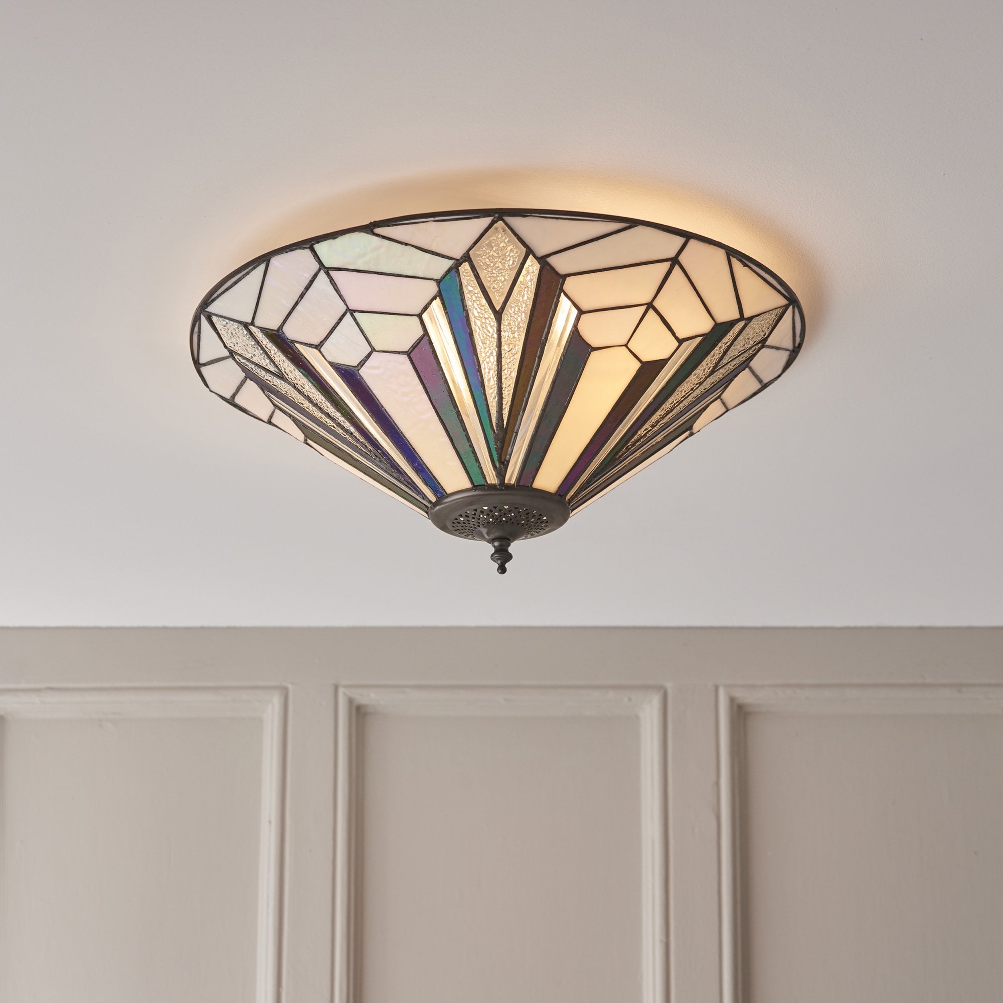 63935 Astoria Tiffany Large 2 Light Flush