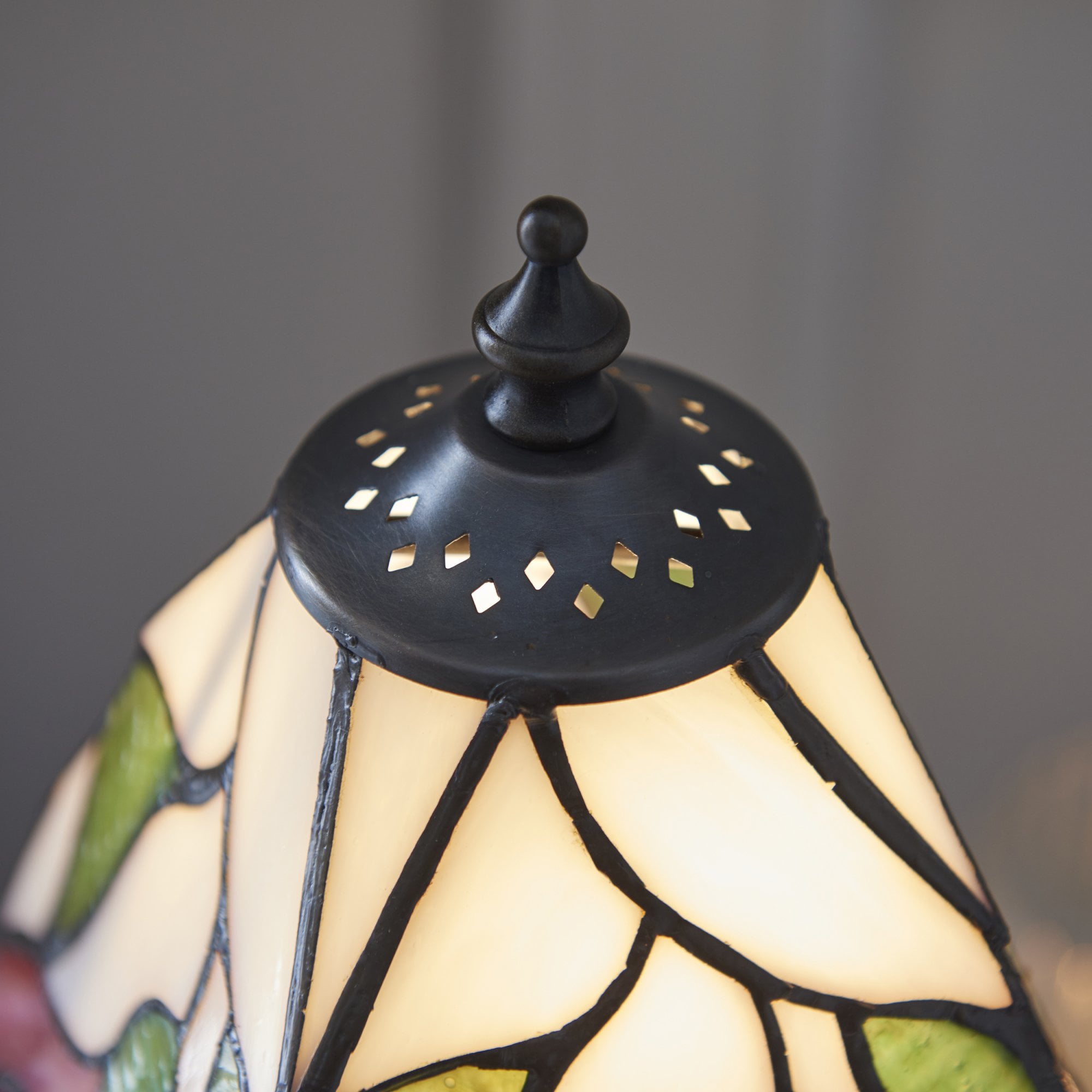 63963 Botanica Tiffany Small Table Lamp