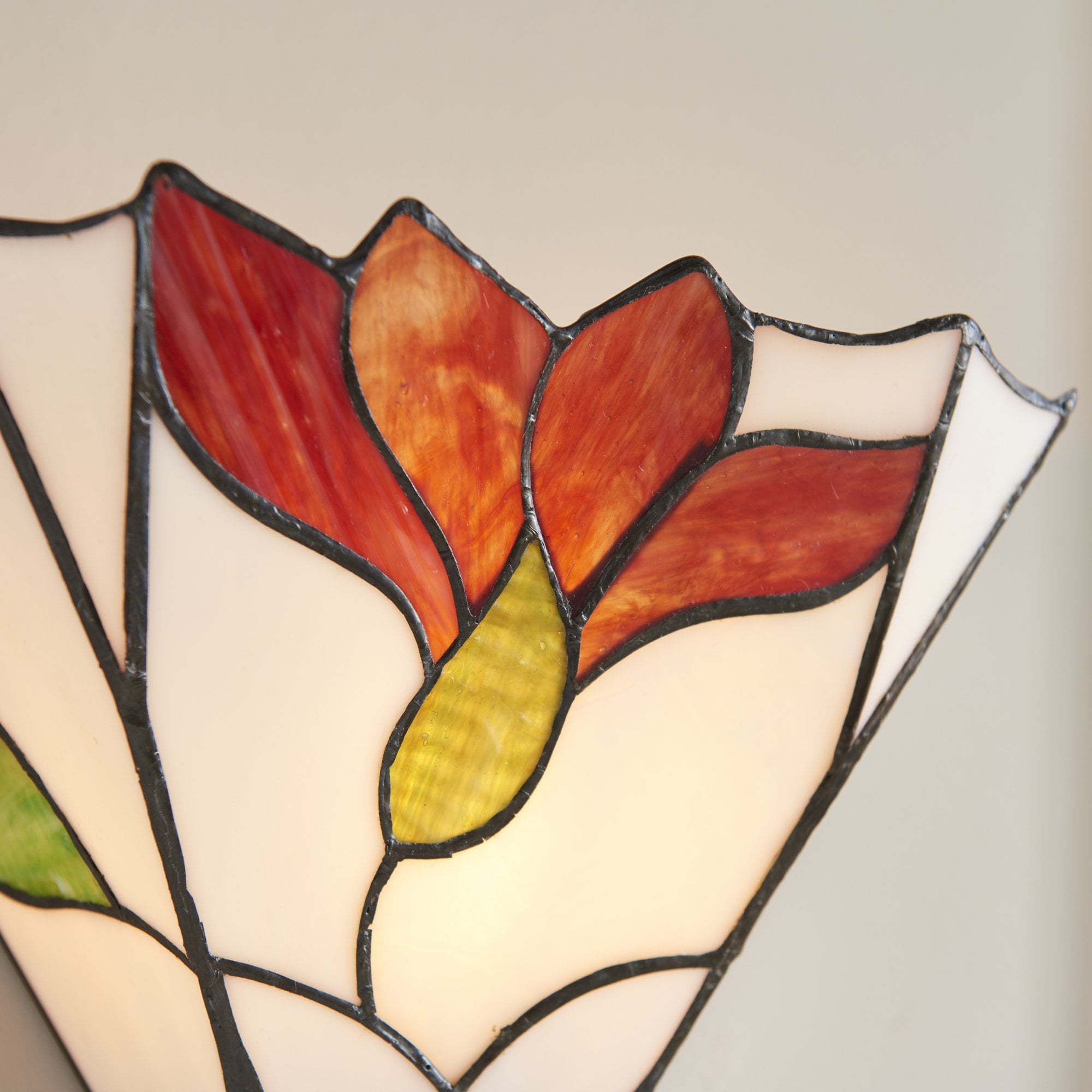 63964 Botanica Tiffany Wall Light
