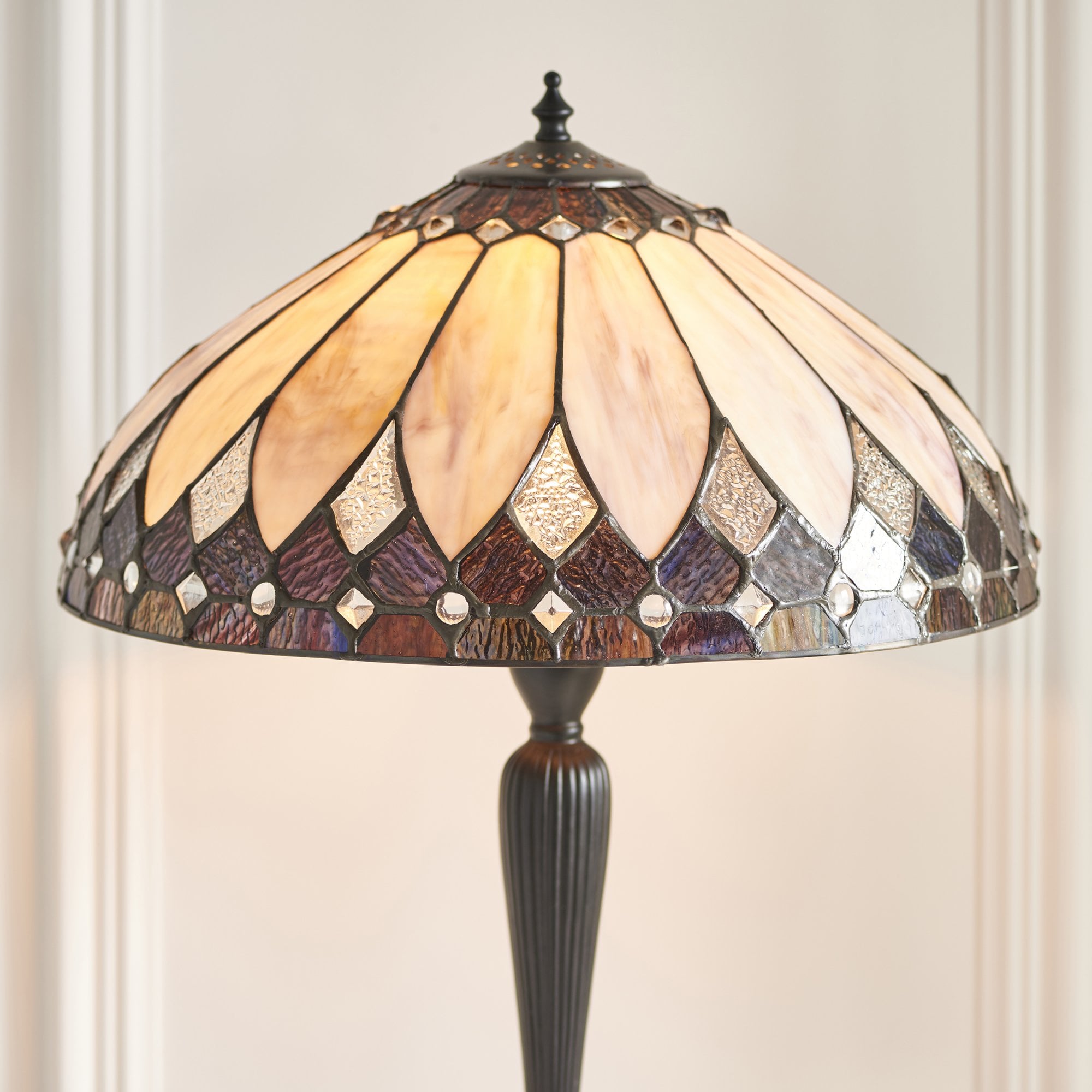 63982 Brooklyn Tiffany Medium Table Lamp
