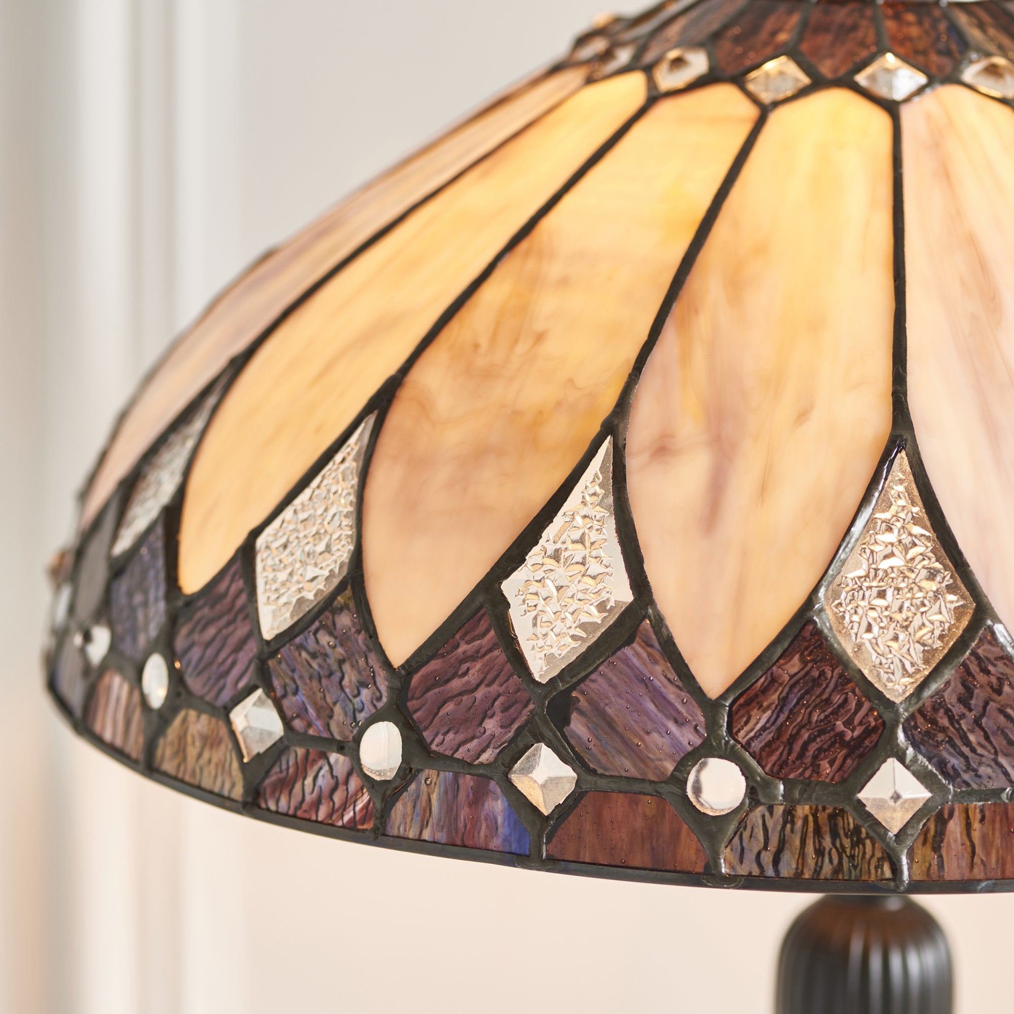 63982 Brooklyn Tiffany Medium Table Lamp