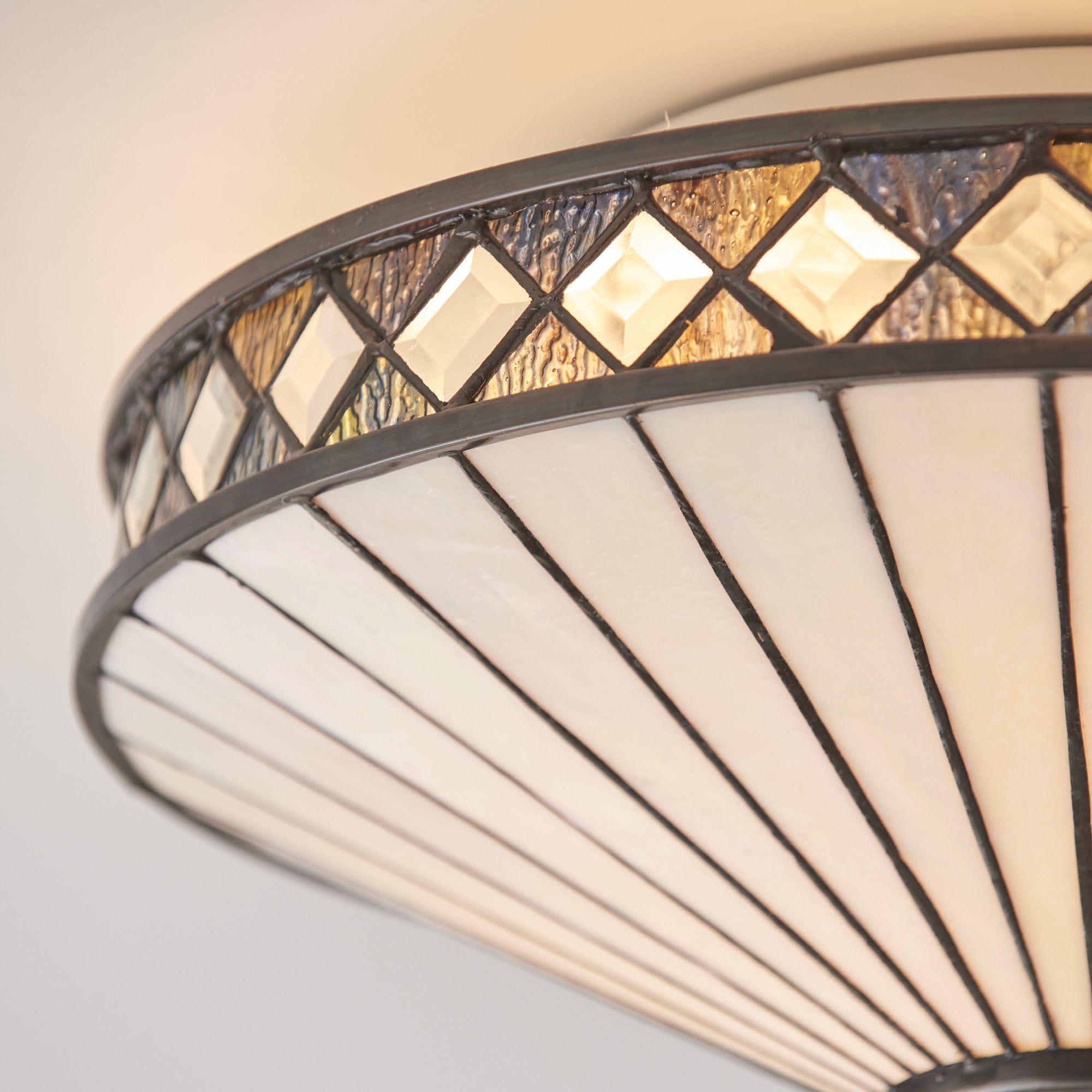 64145 Fargo Tiffany Medium 2 Light Flush