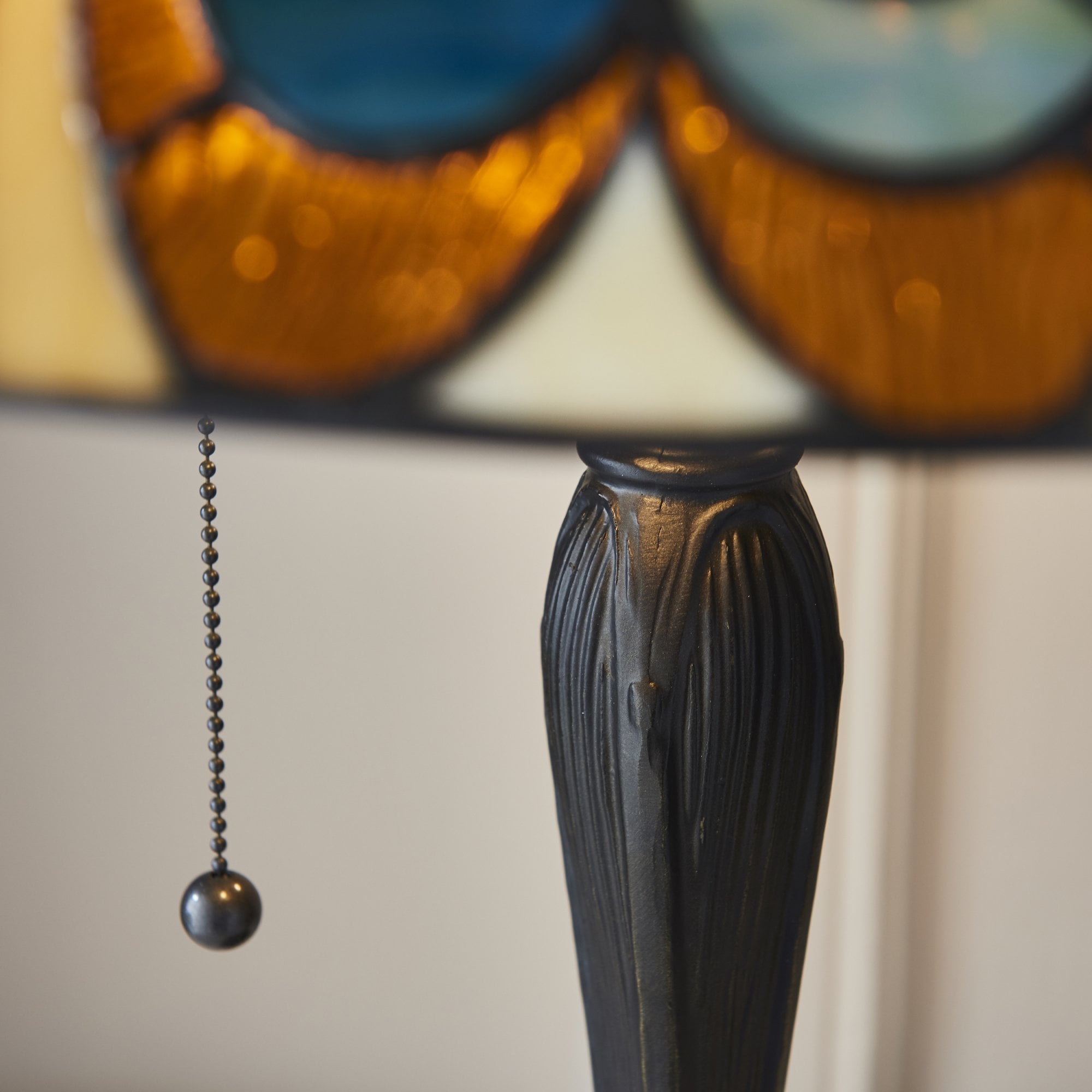 64163 Hector Tiffany Medium Table Lamp