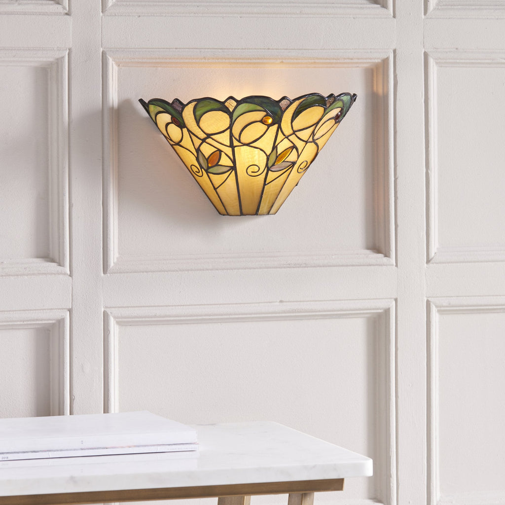 64198 Jamelia Tiffany Wall Light