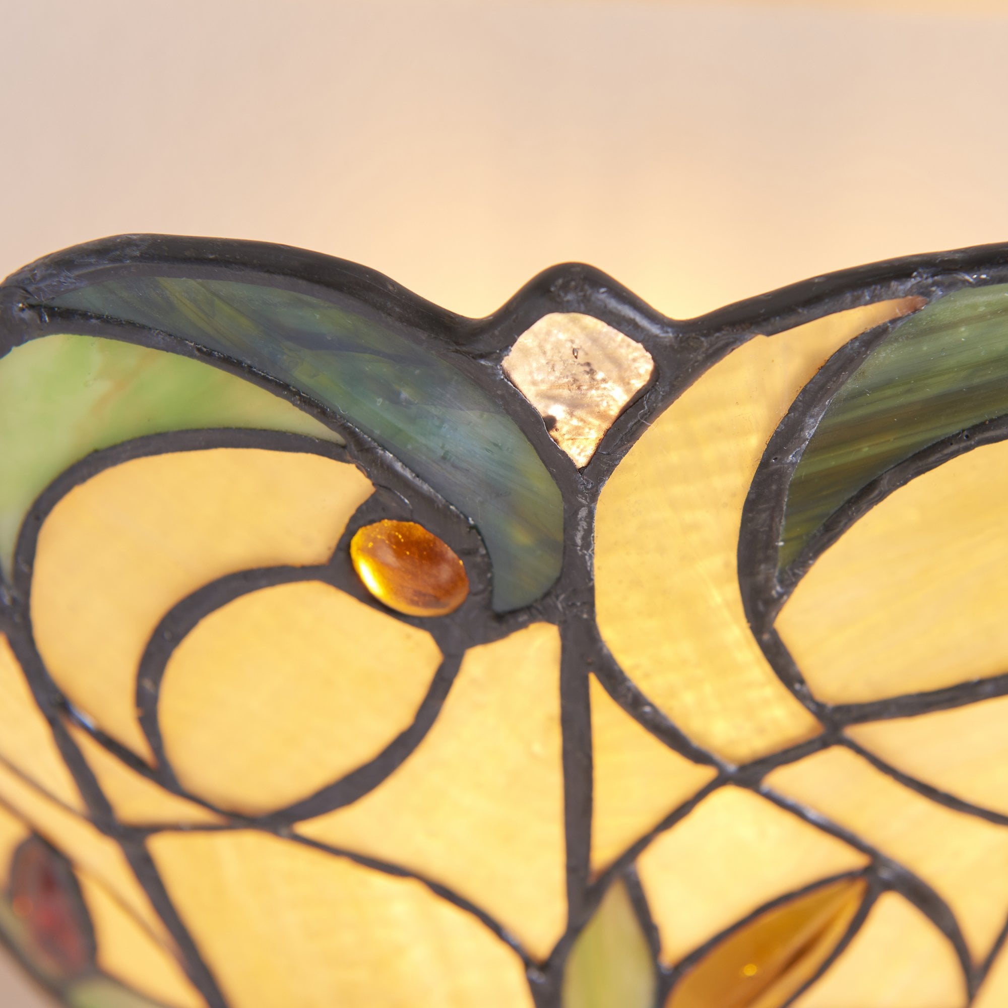 64198 Jamelia Tiffany Wall Light