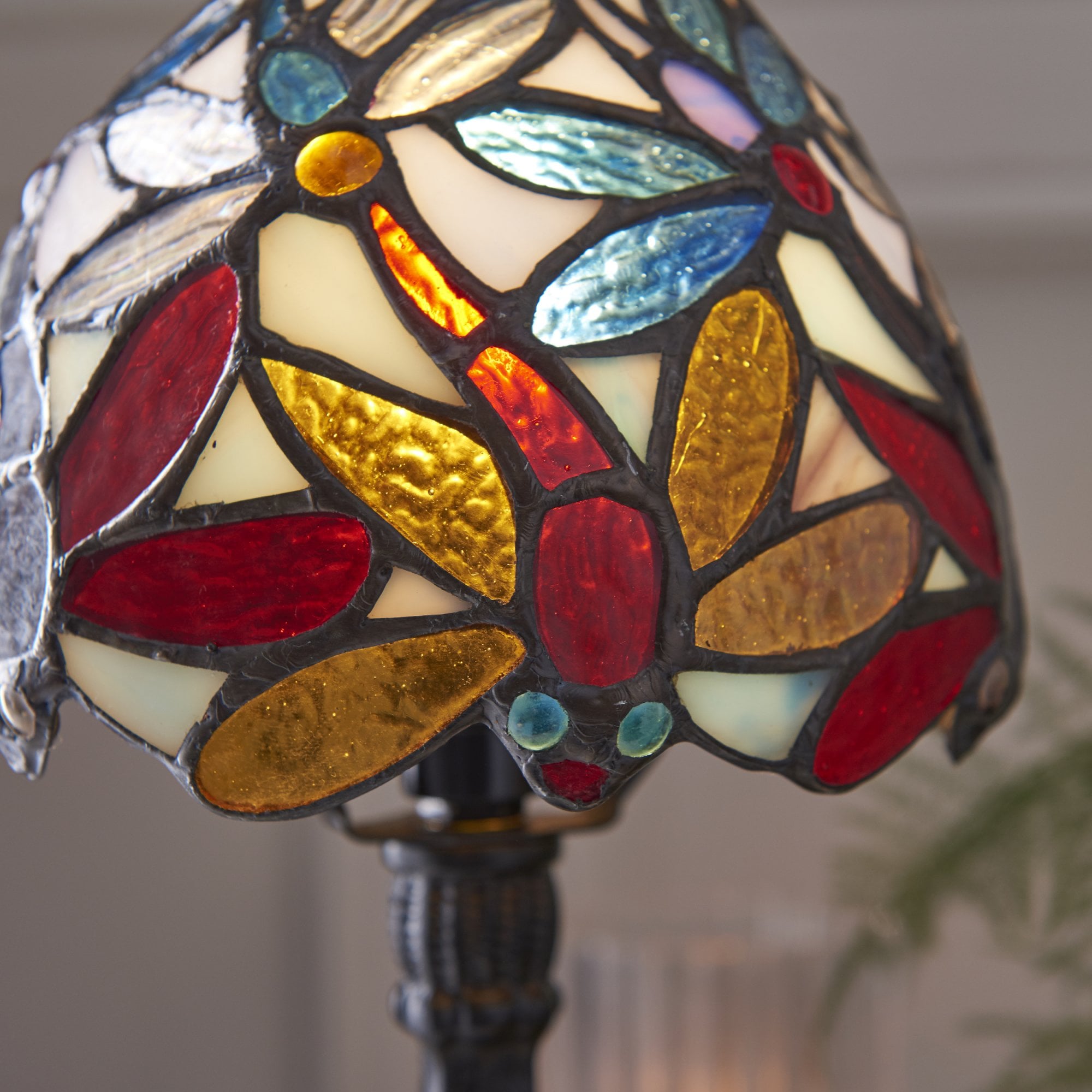 64246 Lorette Tiffany Mini Table Lamp