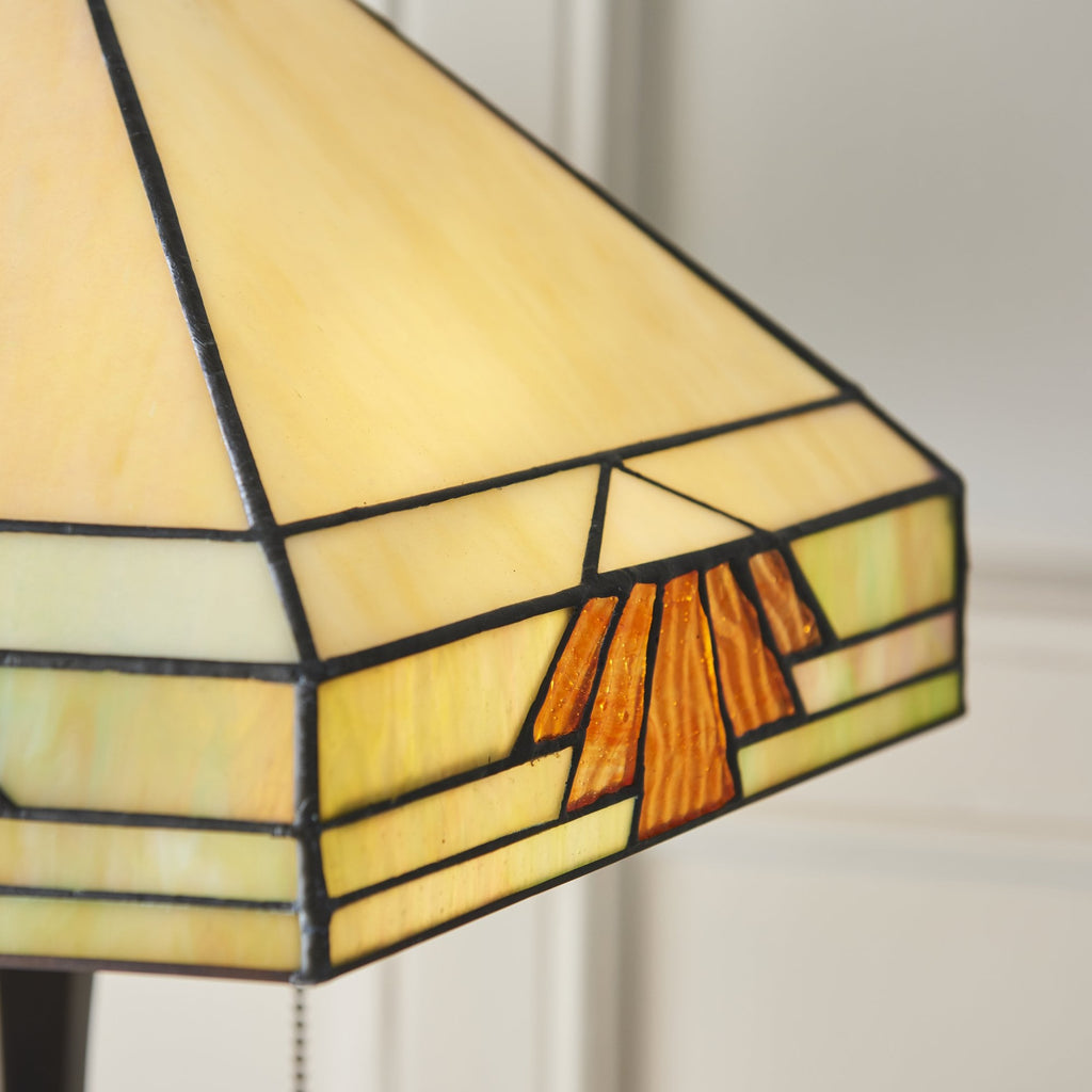 64286 Nevada Tiffany Medium Table Lamp