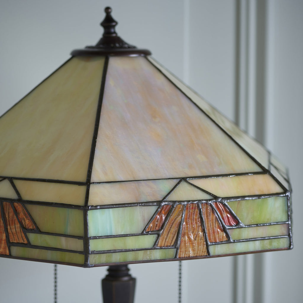 64286 Nevada Tiffany Medium Table Lamp