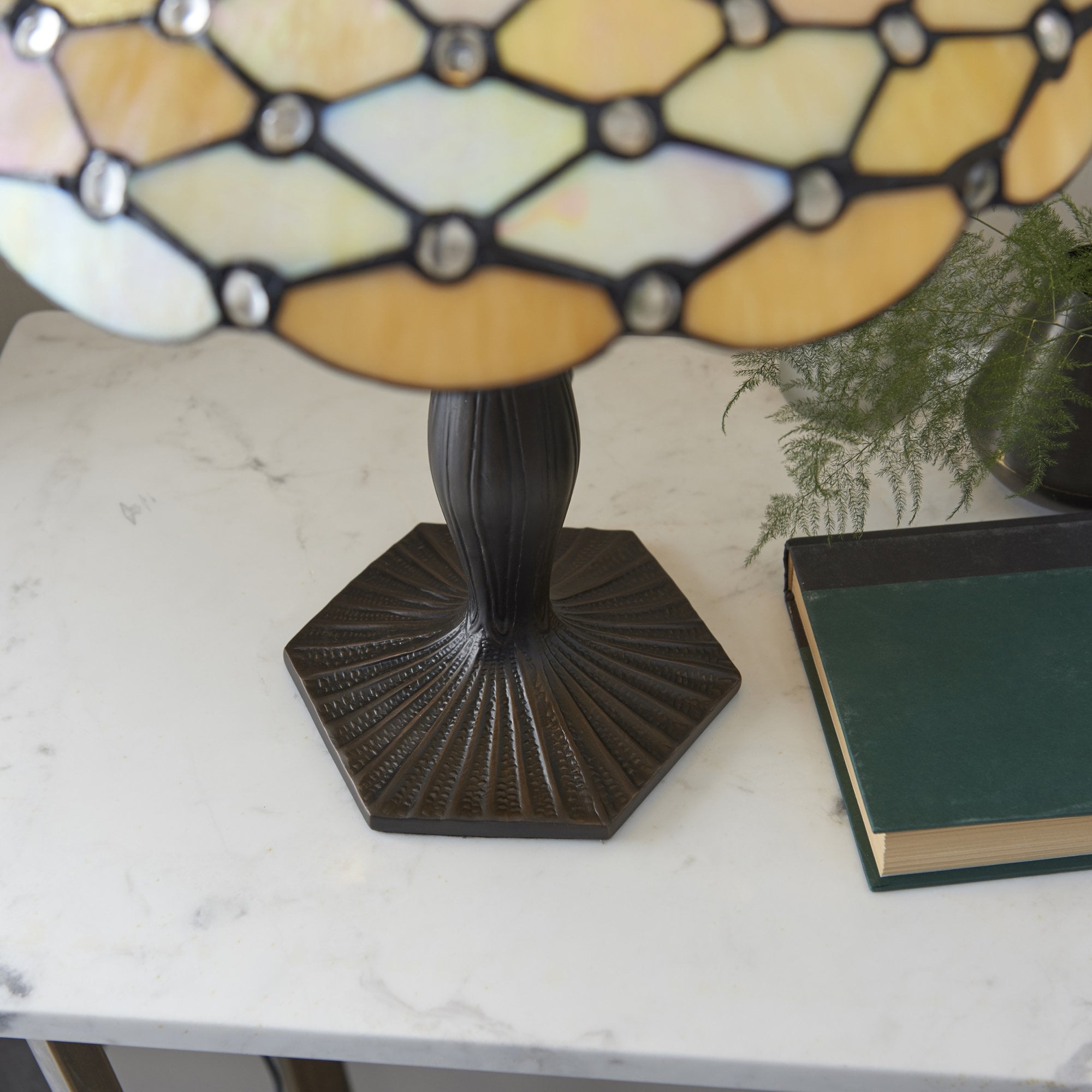 64301 Pearl Tiffany Medium Table Lamp