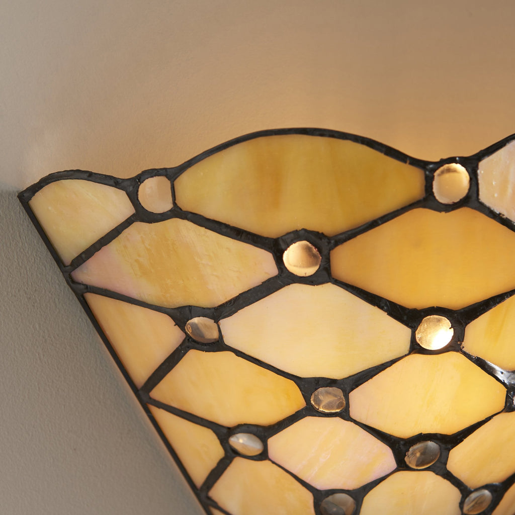 64302 Pearl Tiffany Wall Light