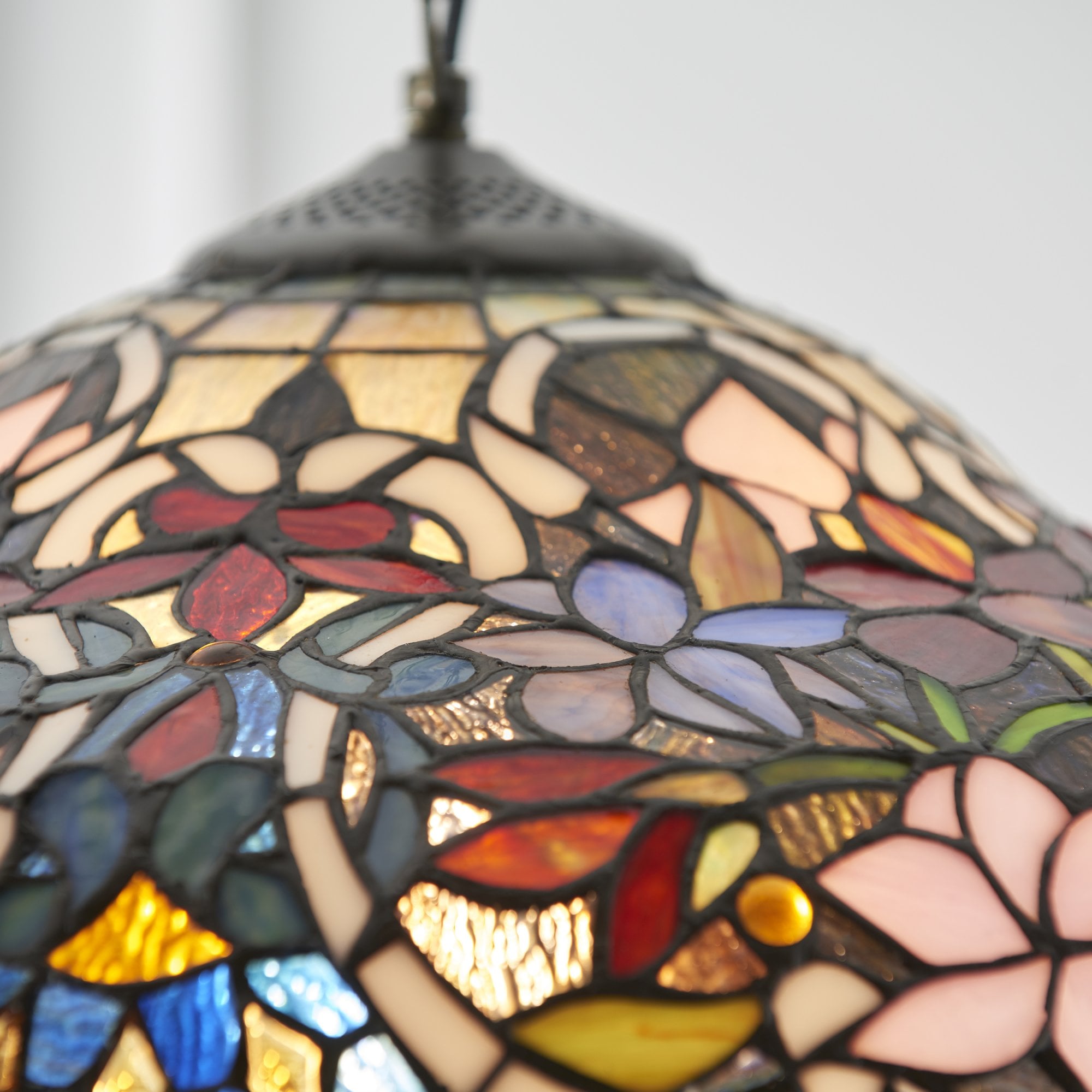 64325 Sullivan Tiffany Medium 1 Light Pendant