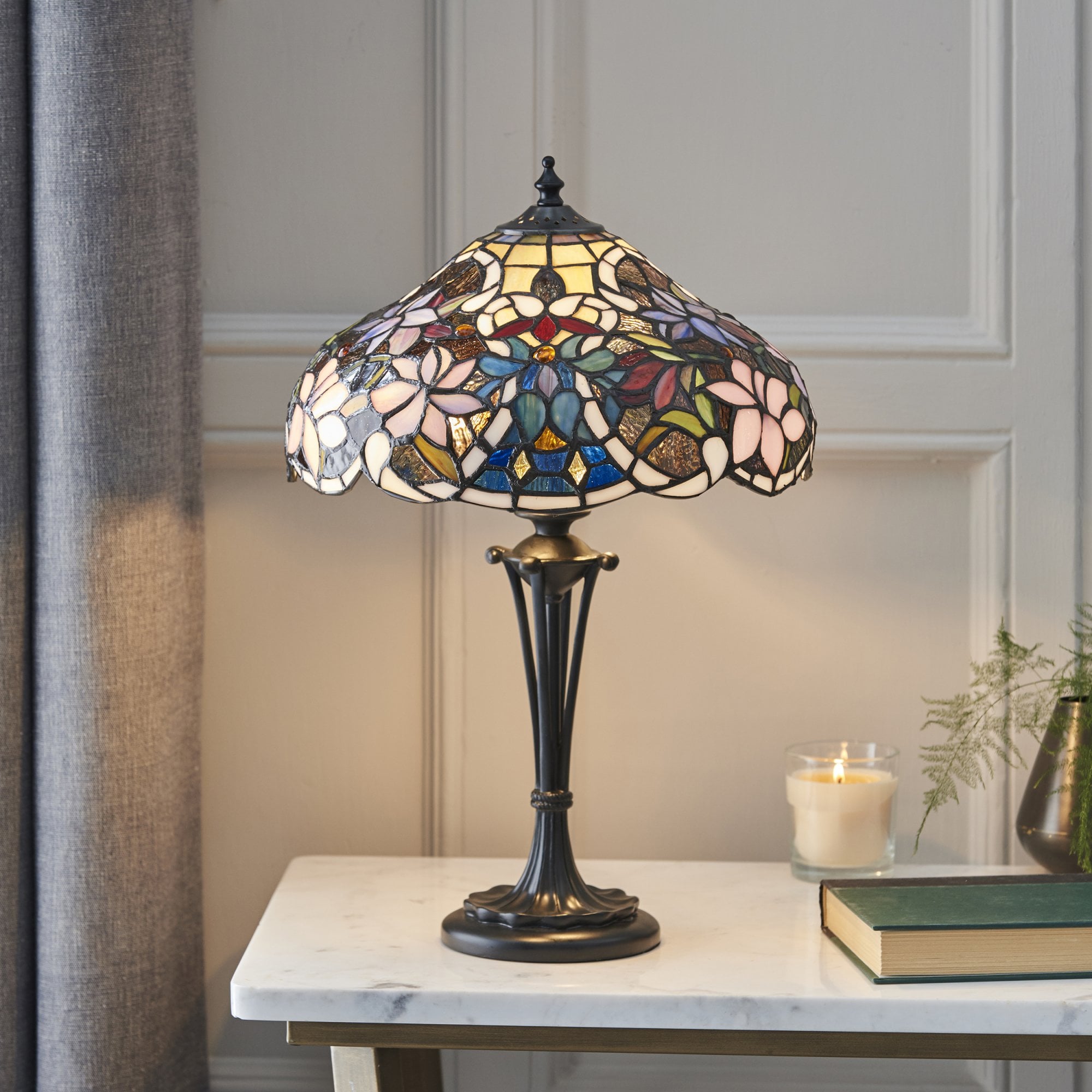 64327 Sullivan Tiffany Small Table Lamp