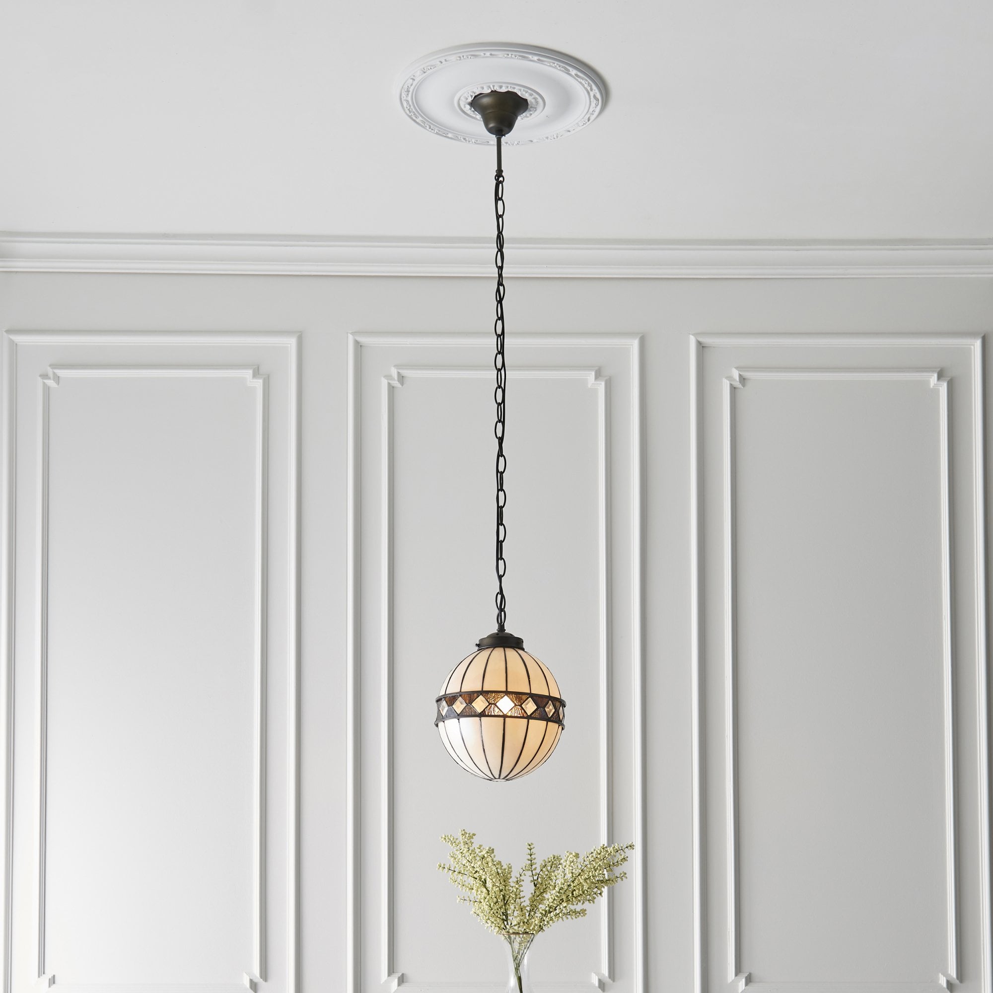67044 Fargo Tiffany Small Globe 1 Light Pendant