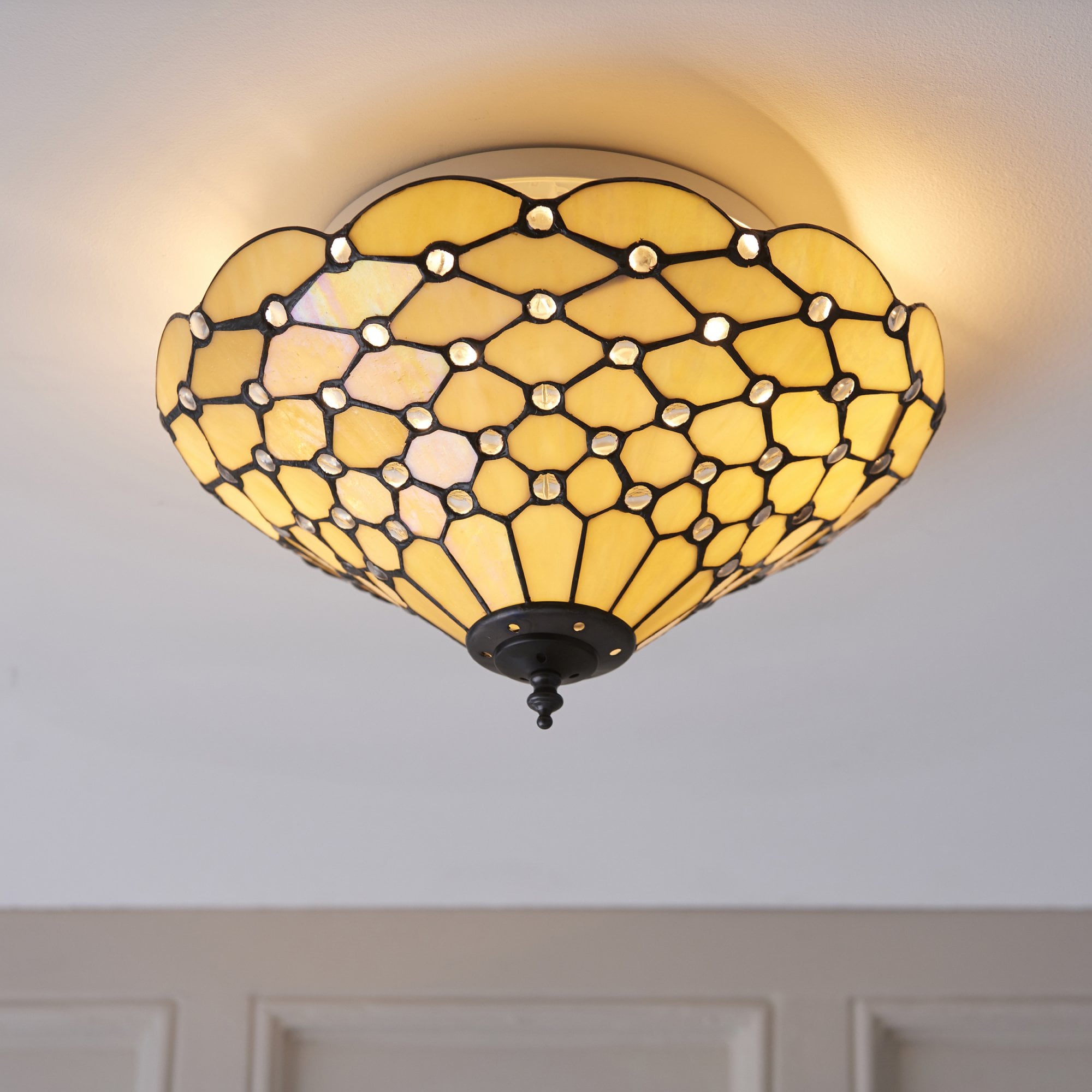 70242 Pearl Tiffany Medium 2 Light Flush