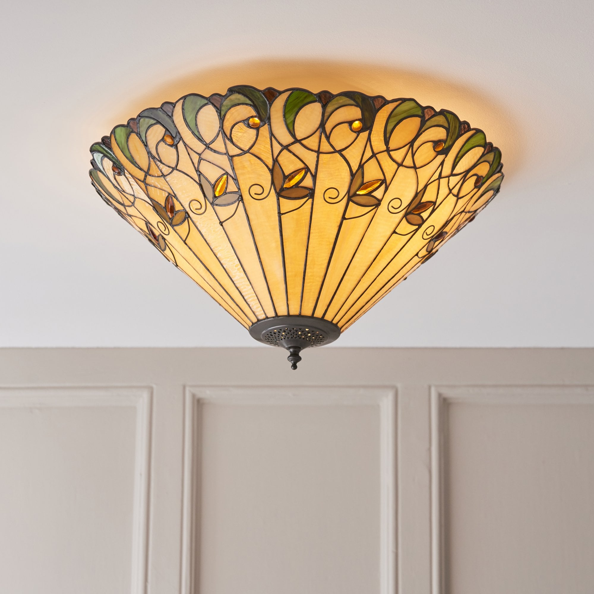 70706 Jamelia Tiffany Large 2 Light Flush