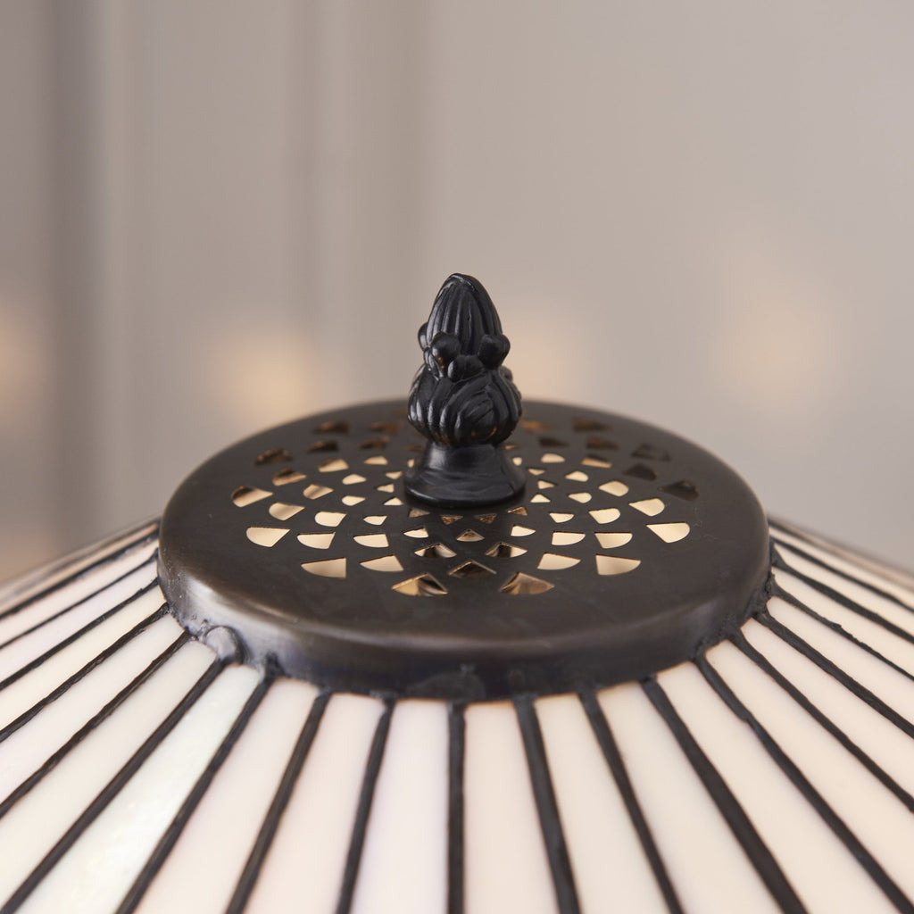 70935 Fargo Tiffany Medium Table Lamp
