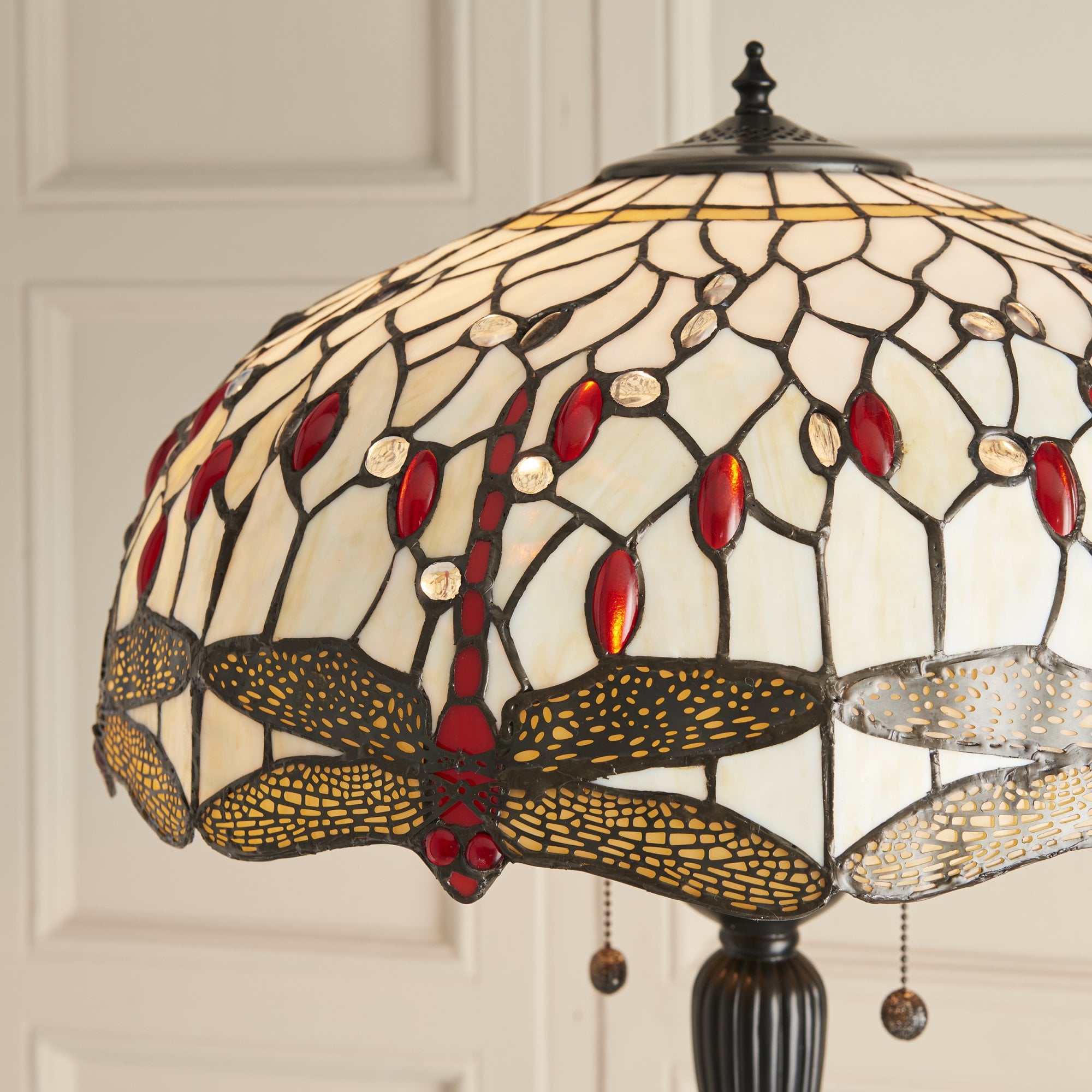 70940 Dragonfly Beige Tiffany Floor Lamp