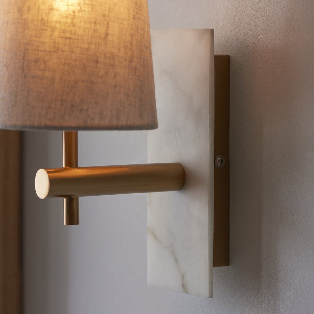 114200 1 Light Wall Light With Shade Vintage Brass, White Marble Effect