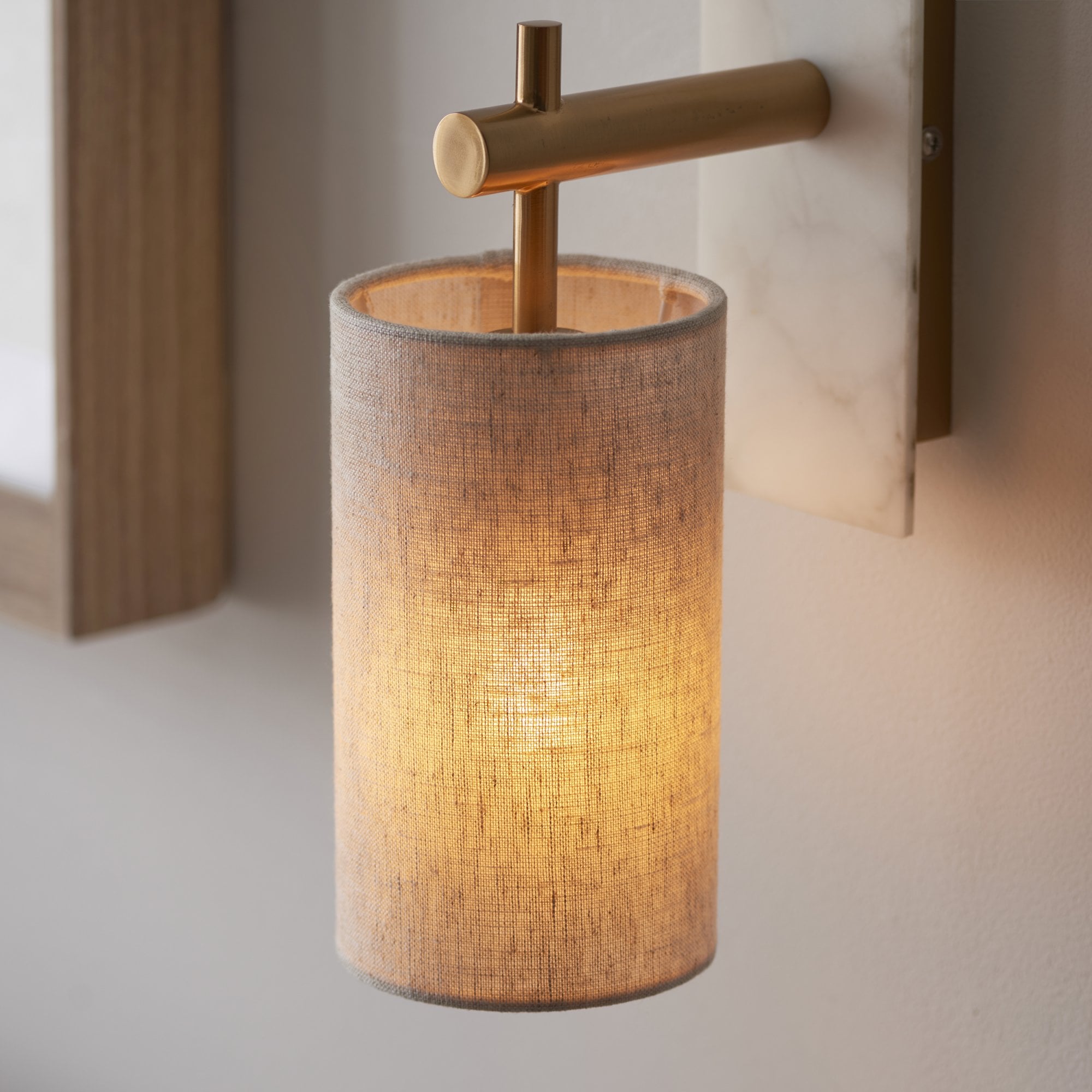 114201 1 Light Wall Light With Shade Vintage Brass, White Marble Effect