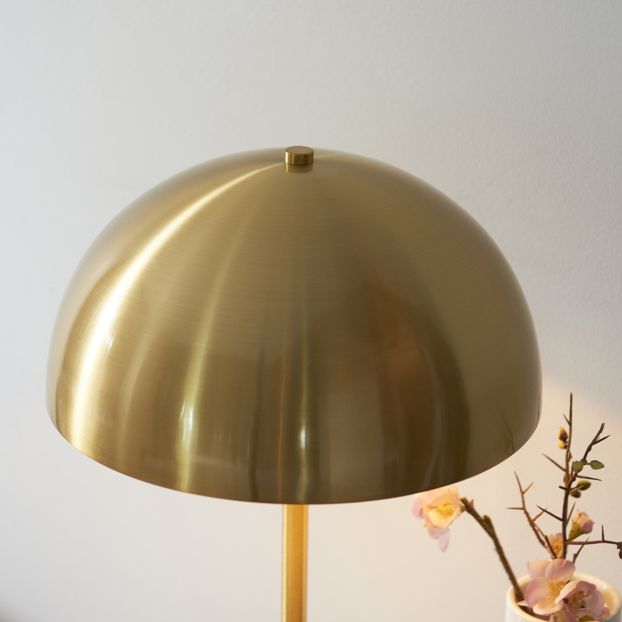114210 1 Light Table Lamp Brushed Aged Brass Plate & White Marble