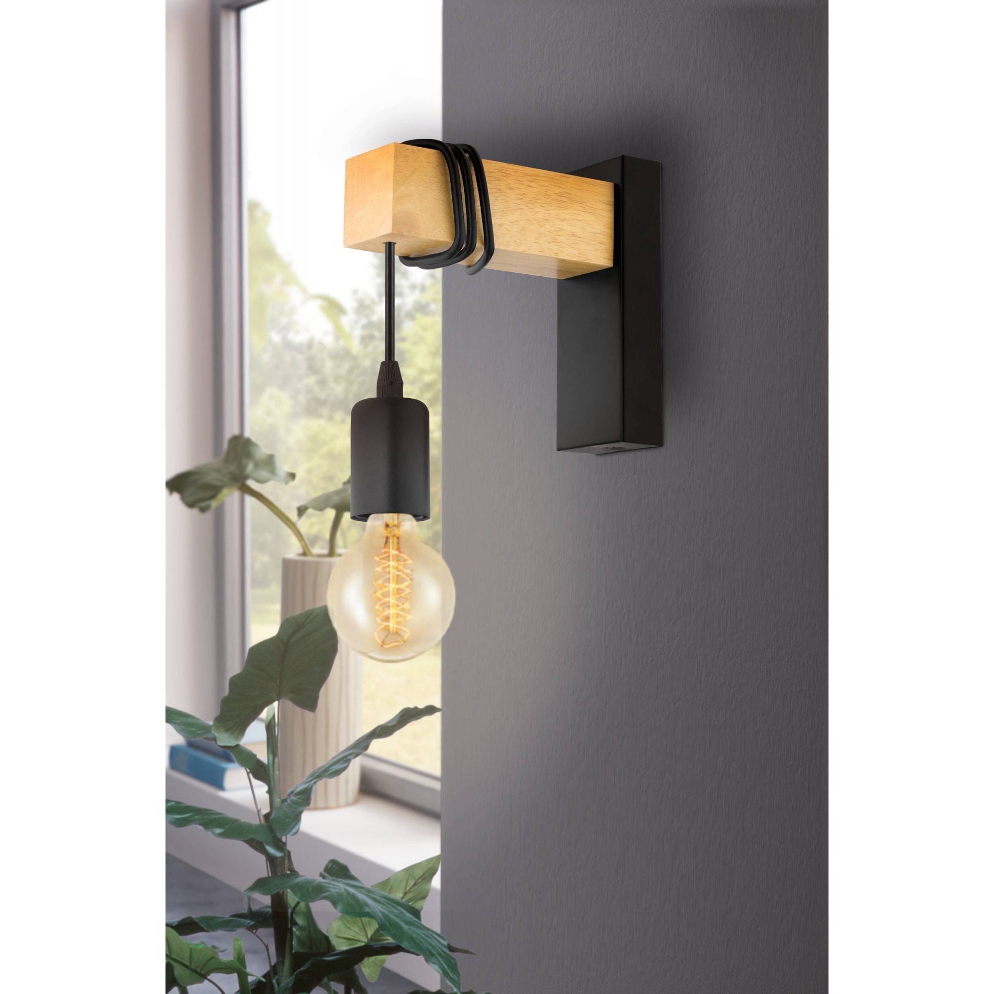 43514 Townshend Black Metal & Natural Wood Wall Light