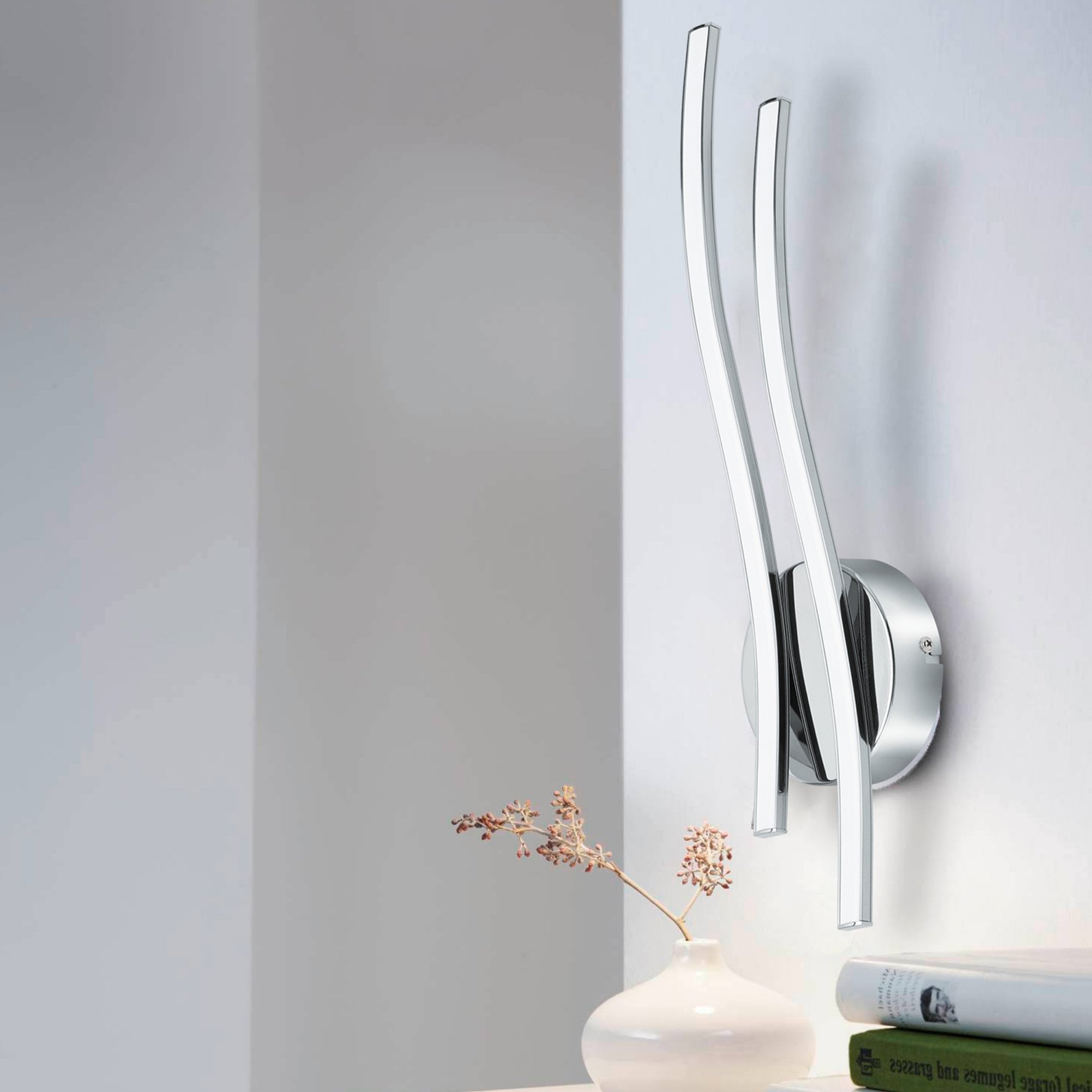 96332 Valmora 1-Light Curved White/Chrome LED Wall Light