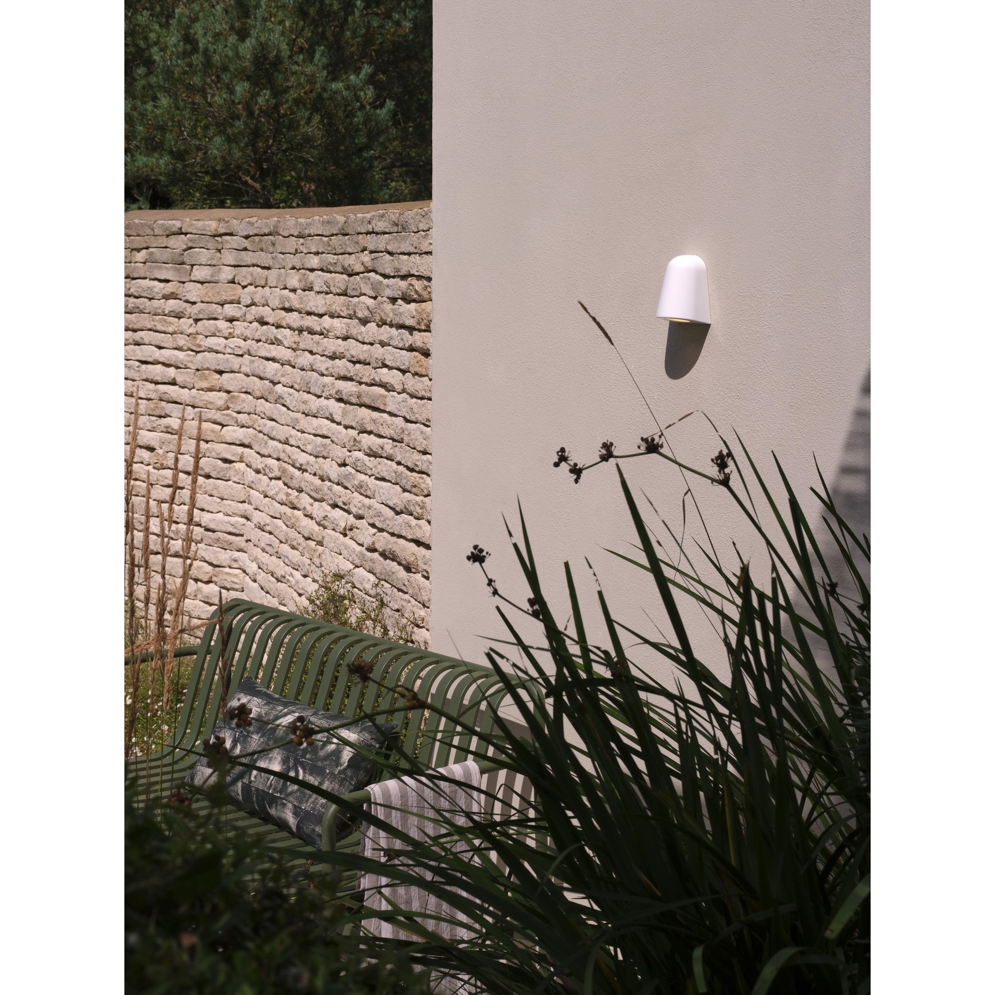 1317021 Mast Light Outdoor Wall Light Gloss Glaze White