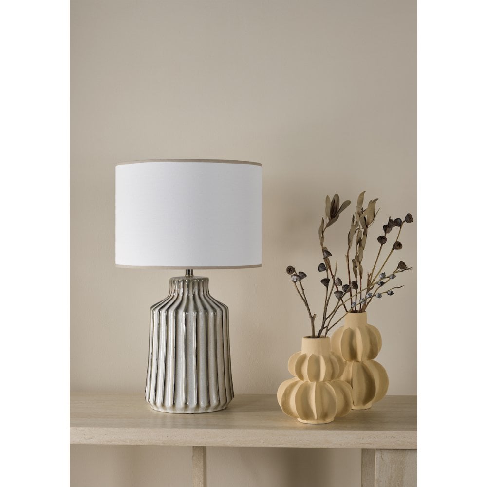 NED4229-IDE142 Nedra Table Lamp Natural With Shade