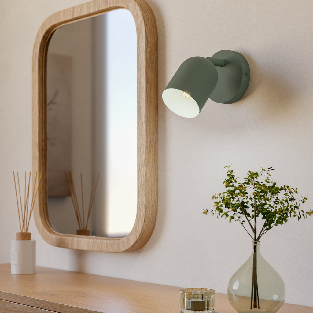 44132 Tilston Steel Minimalist Single Wall Spotlight Green