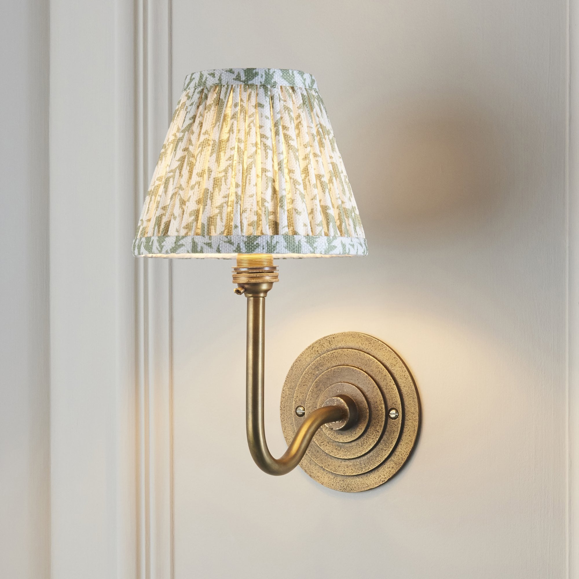115463 Halo Swan & Leaf 16cm Wall Light Antique Brass & Herb Garden Green Fabric