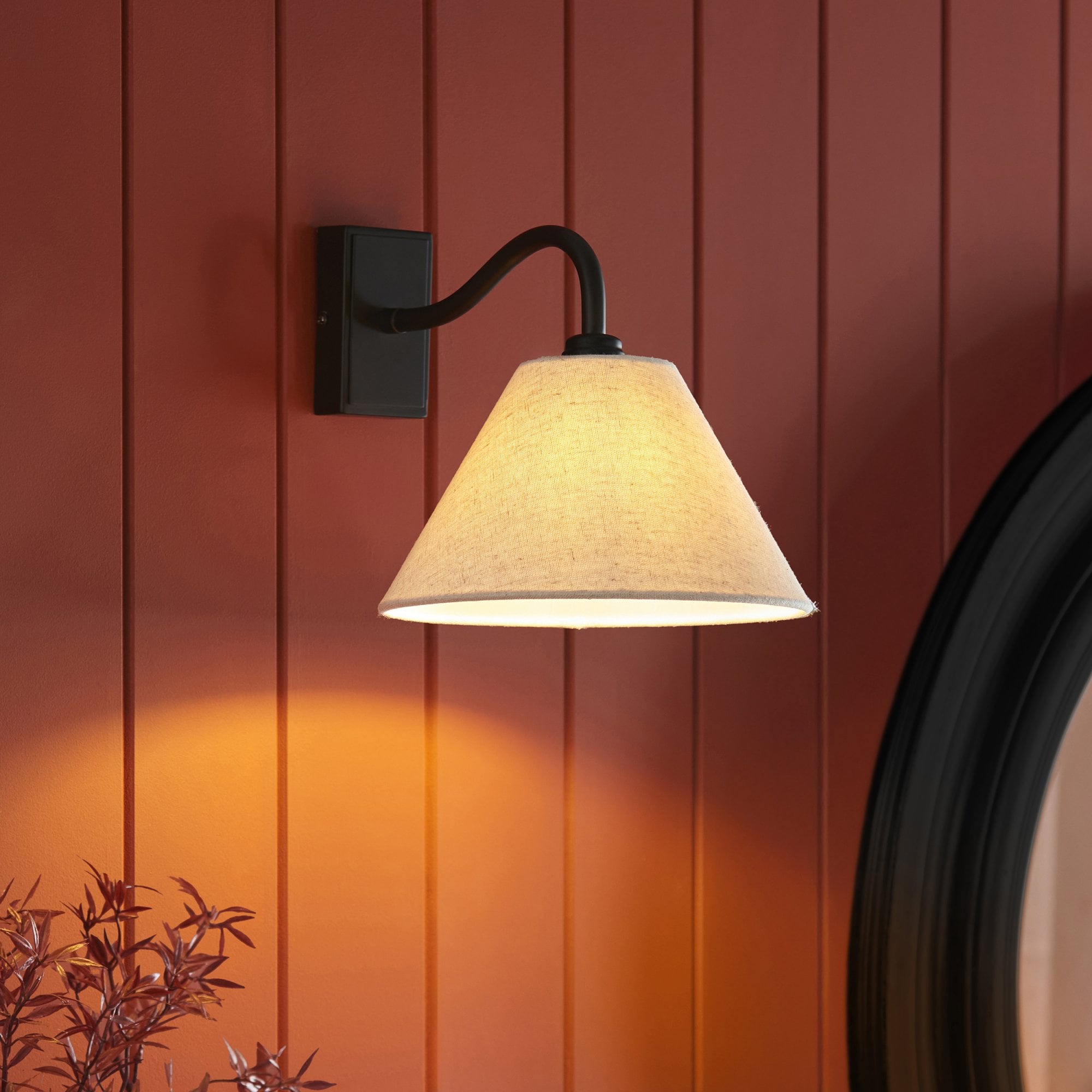 116910 Knole Wall Light Matt Black & Natural Faux Linen (S)