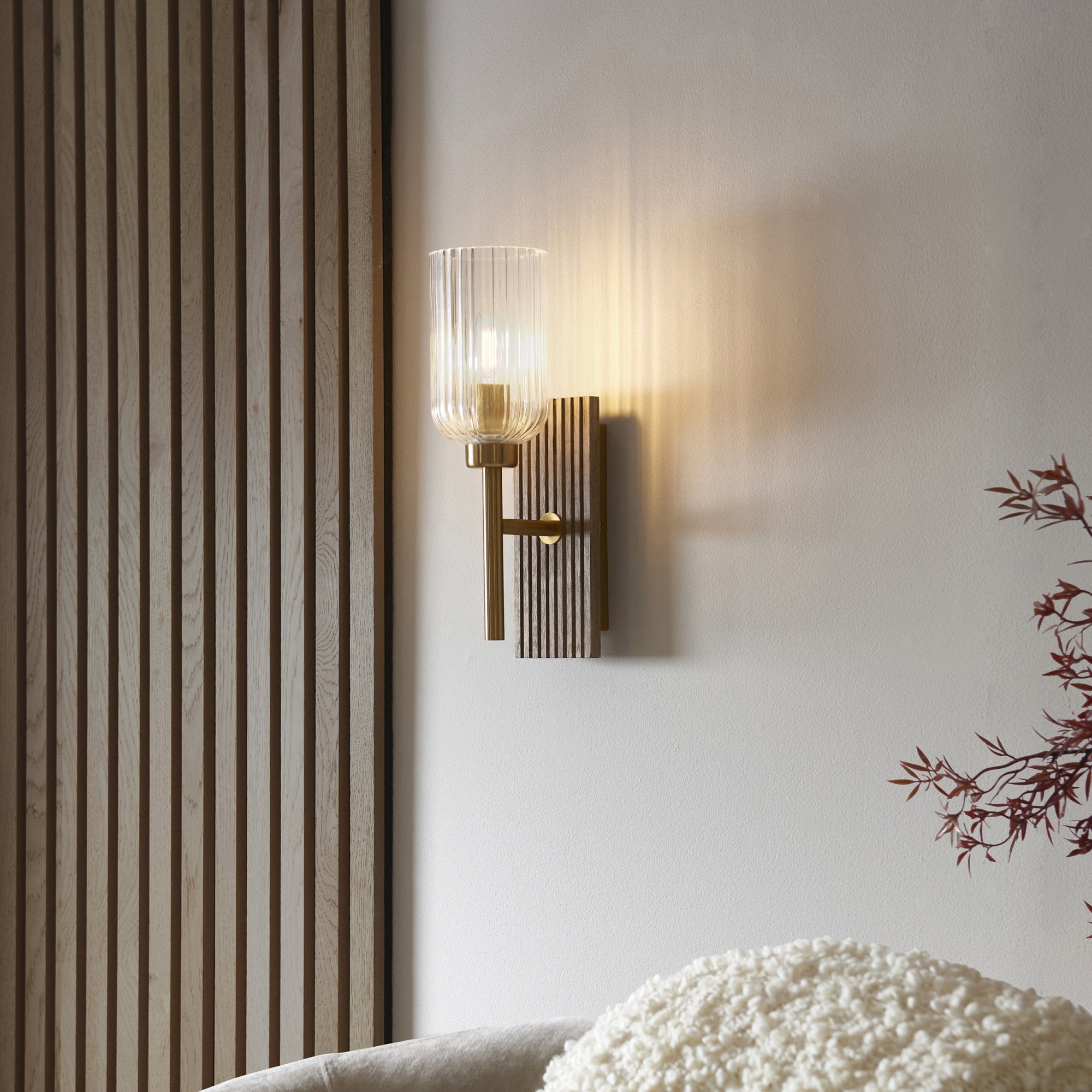 118365 Grove Wall Light Dark Beechwood & Vintage Brass With Clear Ribbed Glass