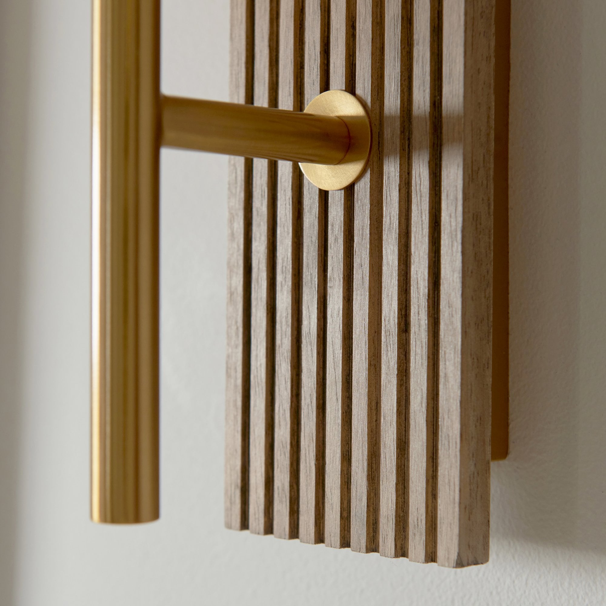 118365 Grove Wall Light Dark Beechwood & Vintage Brass With Clear Ribbed Glass