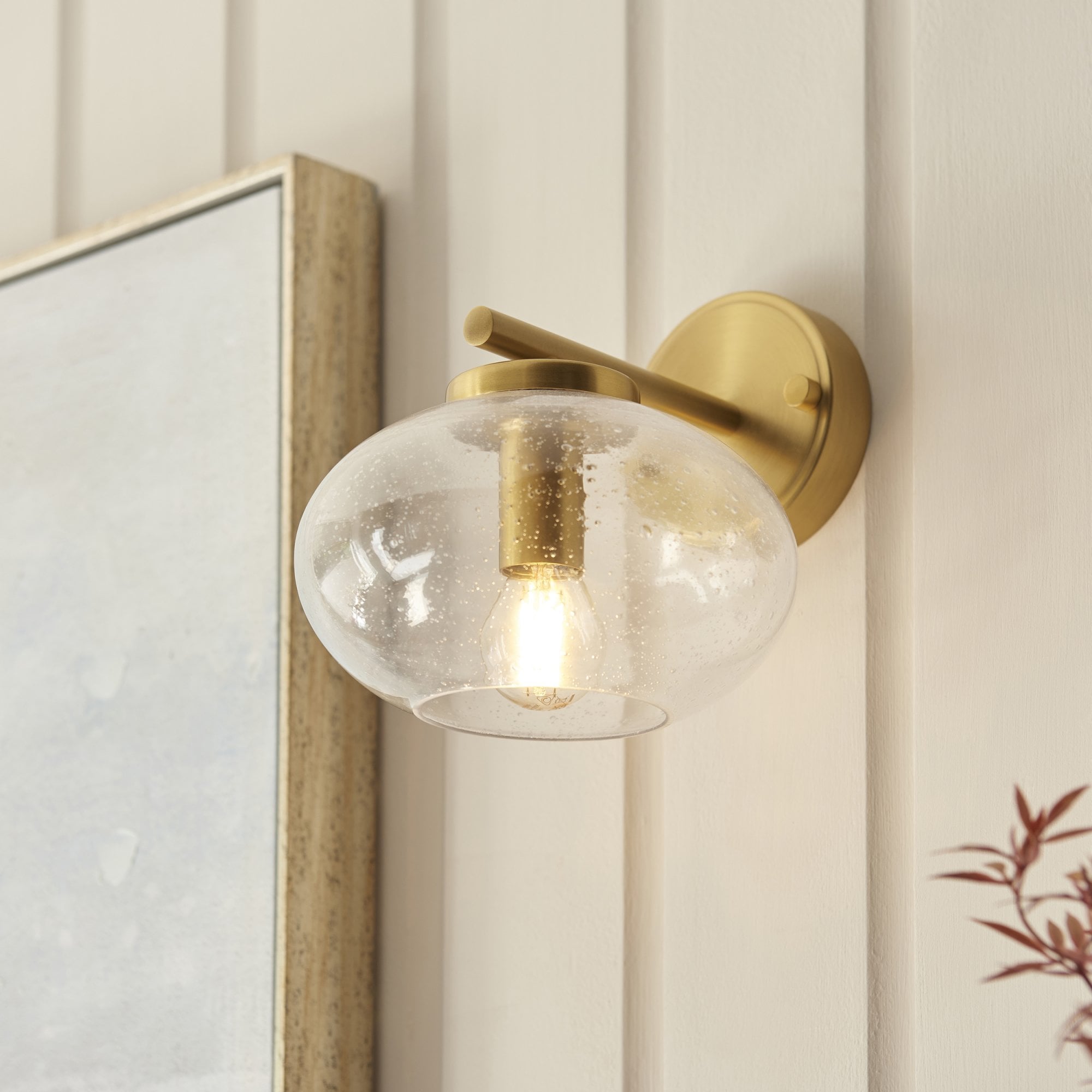 118509 Jacob Wall Light Warm Brass Plate & Clear Bubble Glass