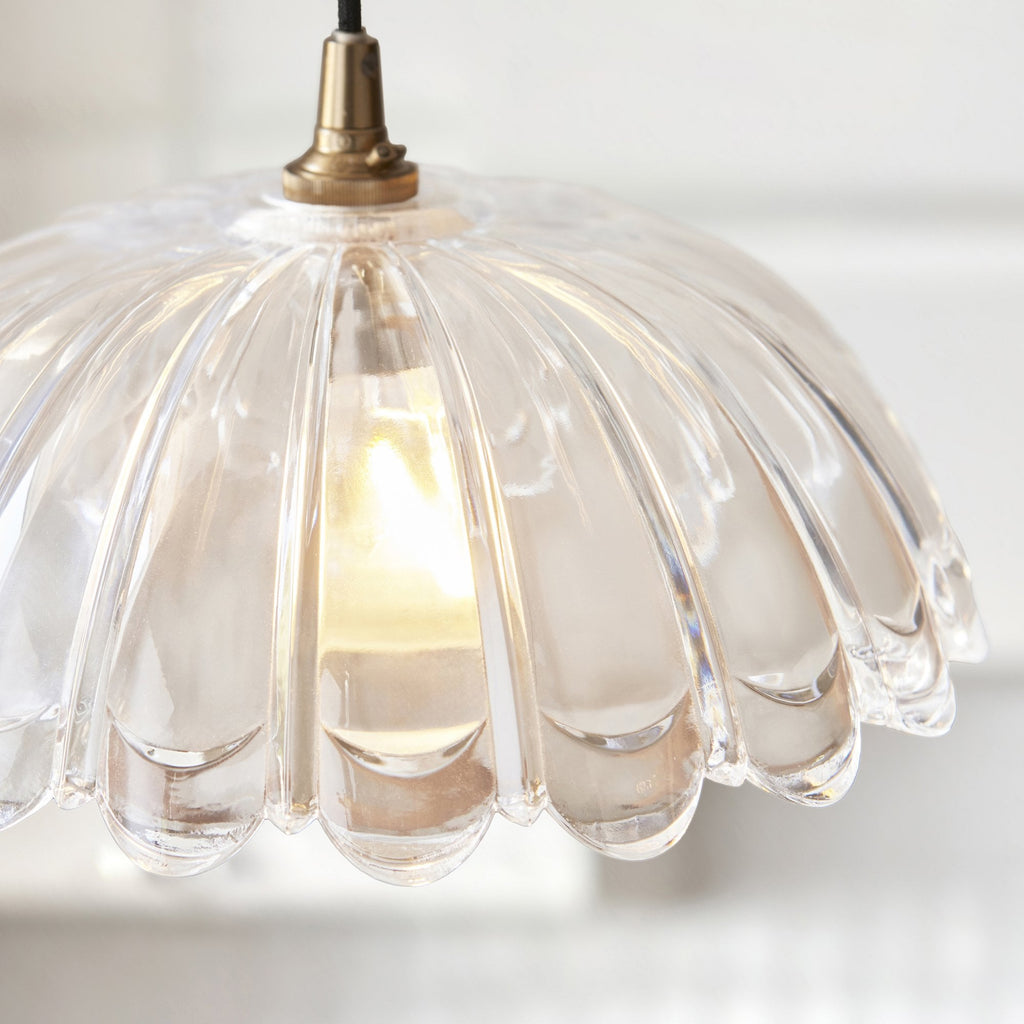 118778 Carnation Easyfit Pendant Clear Glass