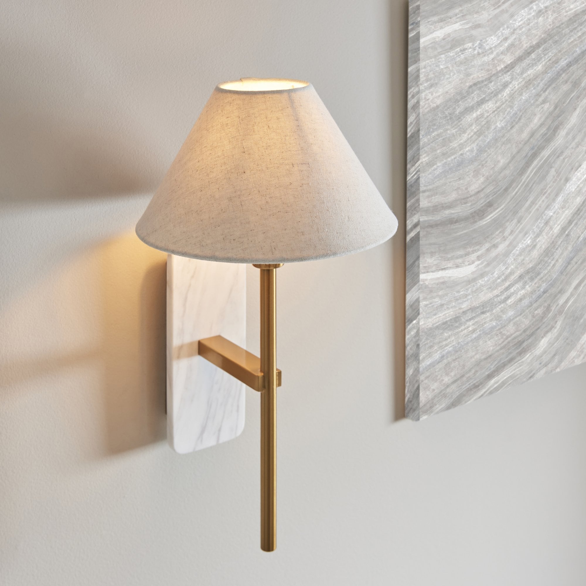 120638 Faro Wall Light White Volakas Marble & Vintage Brass With Natural Linen