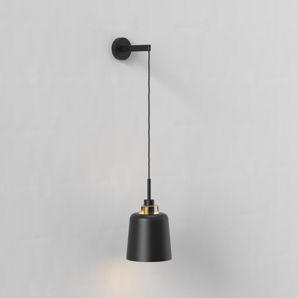 5051001 Camden 220 Shade Matt Black