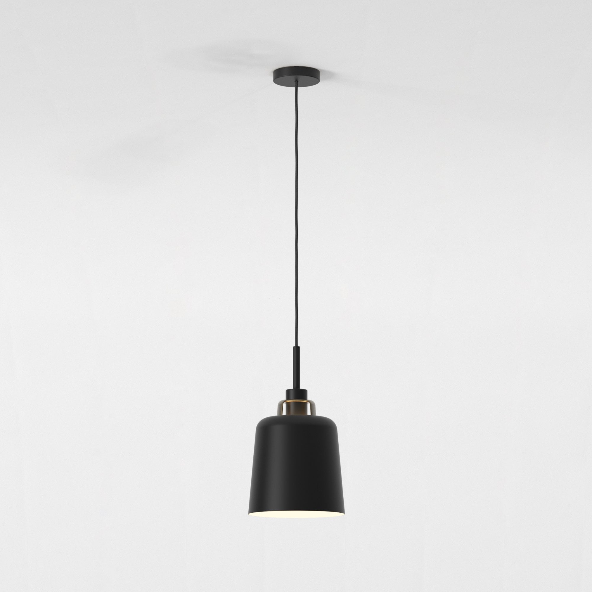 5051001 Camden 220 Shade Matt Black