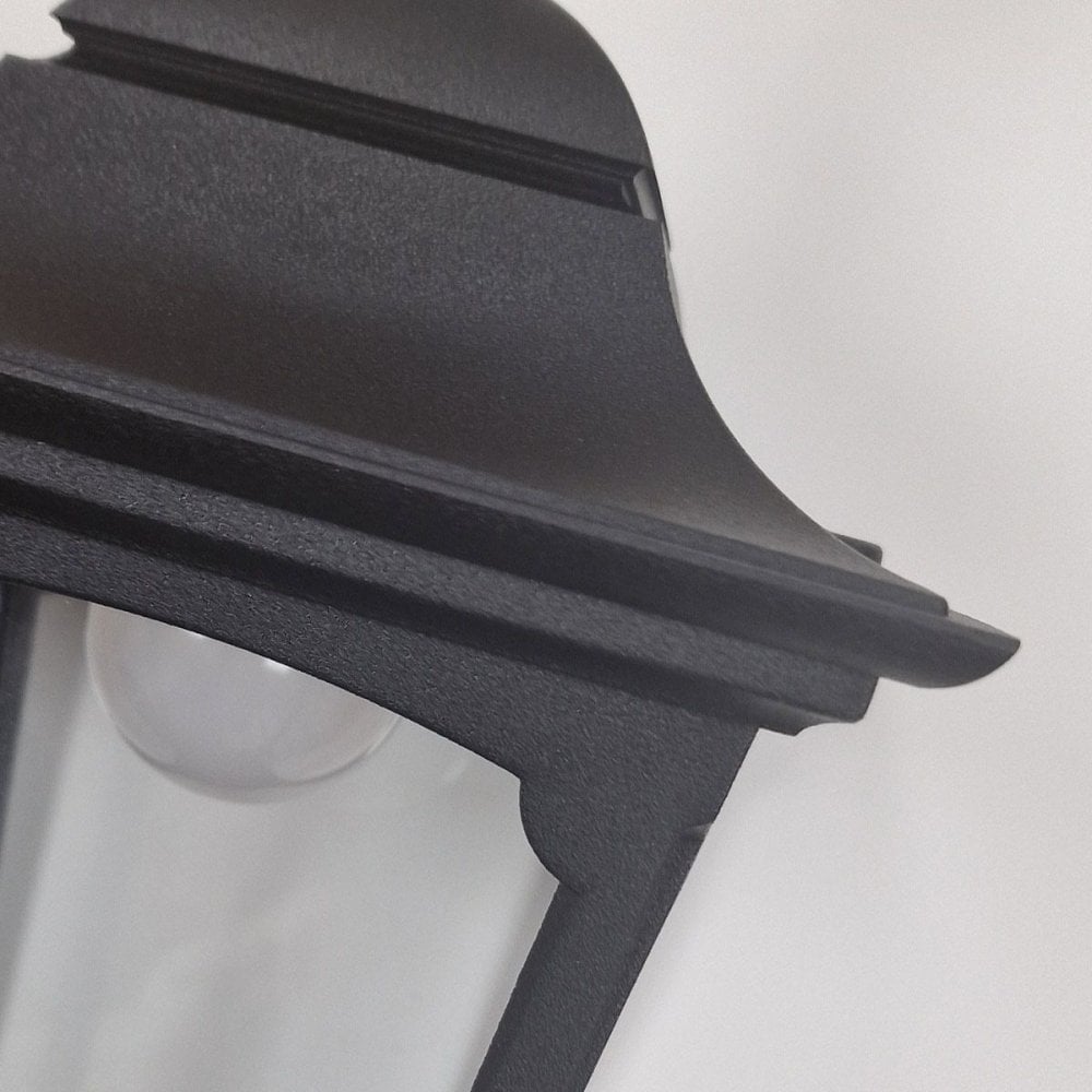 CPM9-BLACK Chapel 1 Light Mini Chain Lantern Black