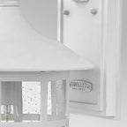 HK-FREEPORT2-L-TWH Freeport 1lt Large Wall Lantern Textured White