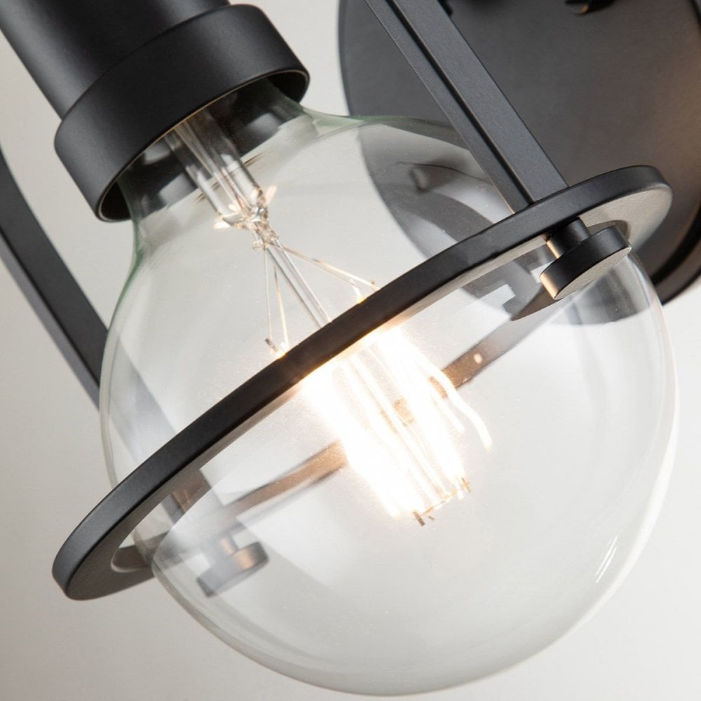 QN-SOMERSET1-C-BK Somerset 1 Light Wall Light - Black/Clear