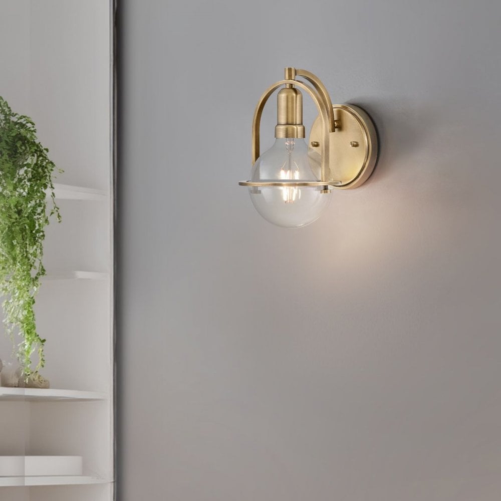 QN-SOMERSET1-C-HB Somerset 1 Light Wall Light - Brass/Clear