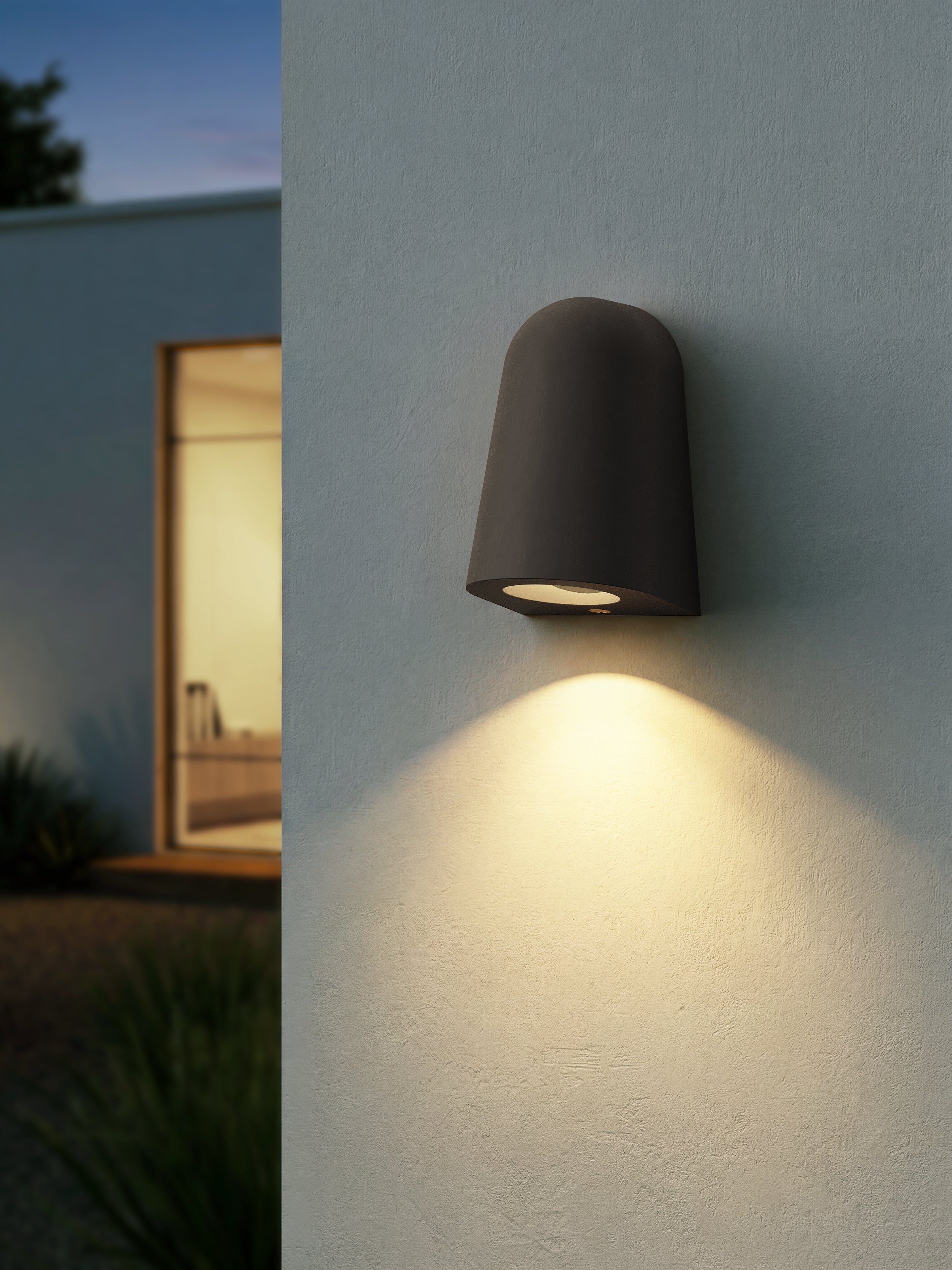 1317028 Mast Outdoor Wall Light Charcoal Concrete